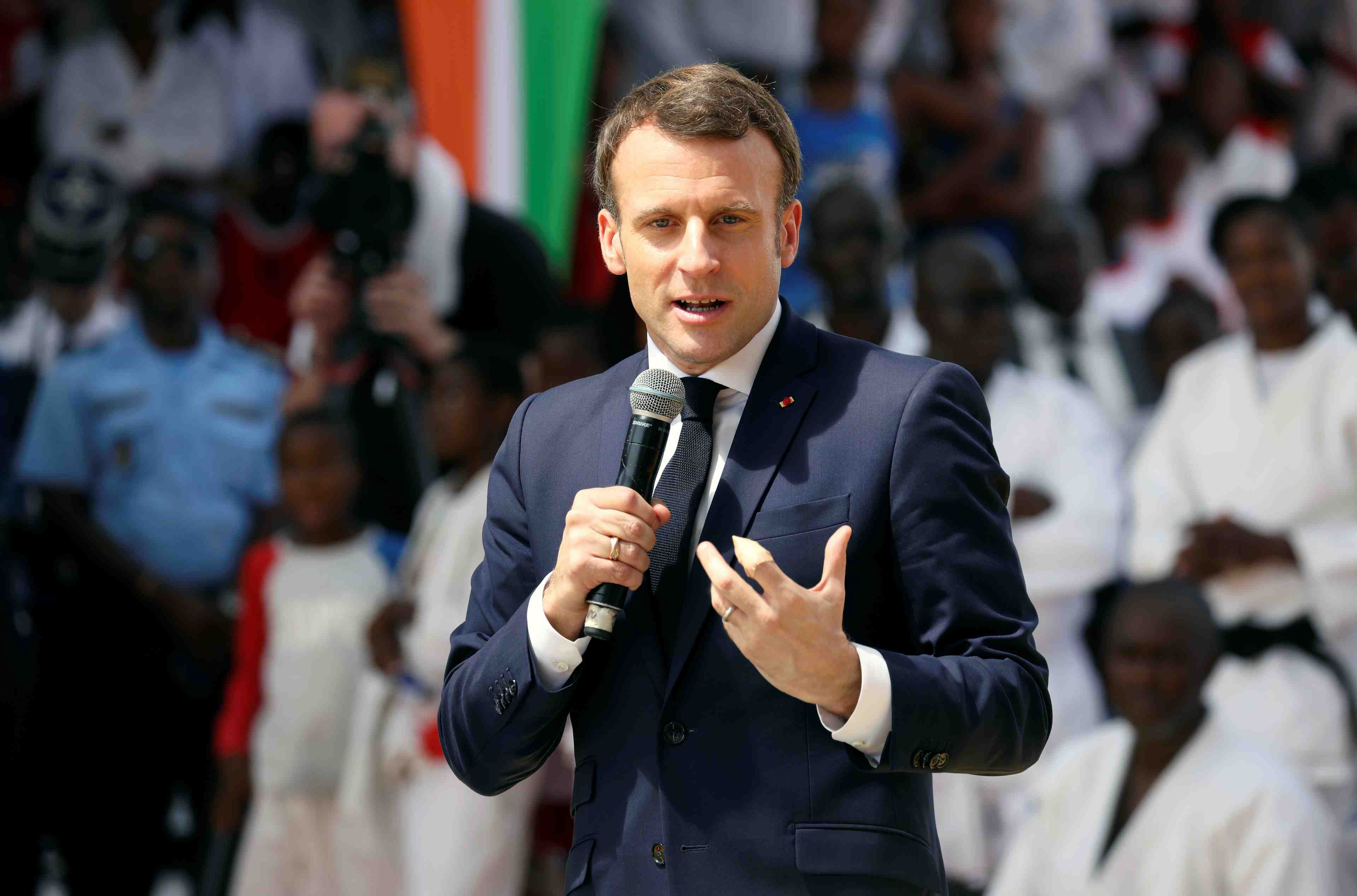 Mali: l'operation barkhane a "neutralise" 33 "terroristes", selon macron