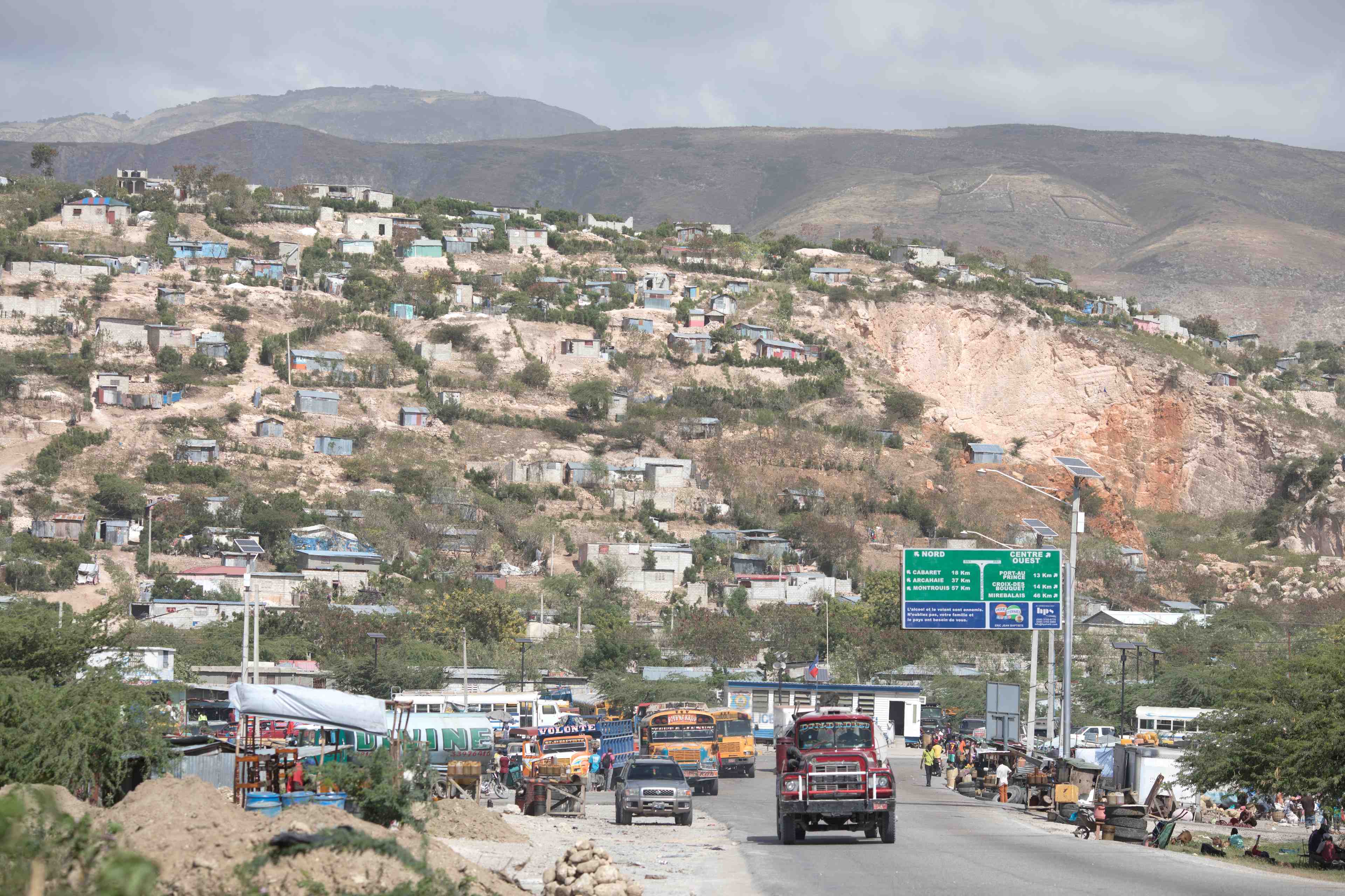Un puissant seisme frappe haiti, lourd bilan a craindre