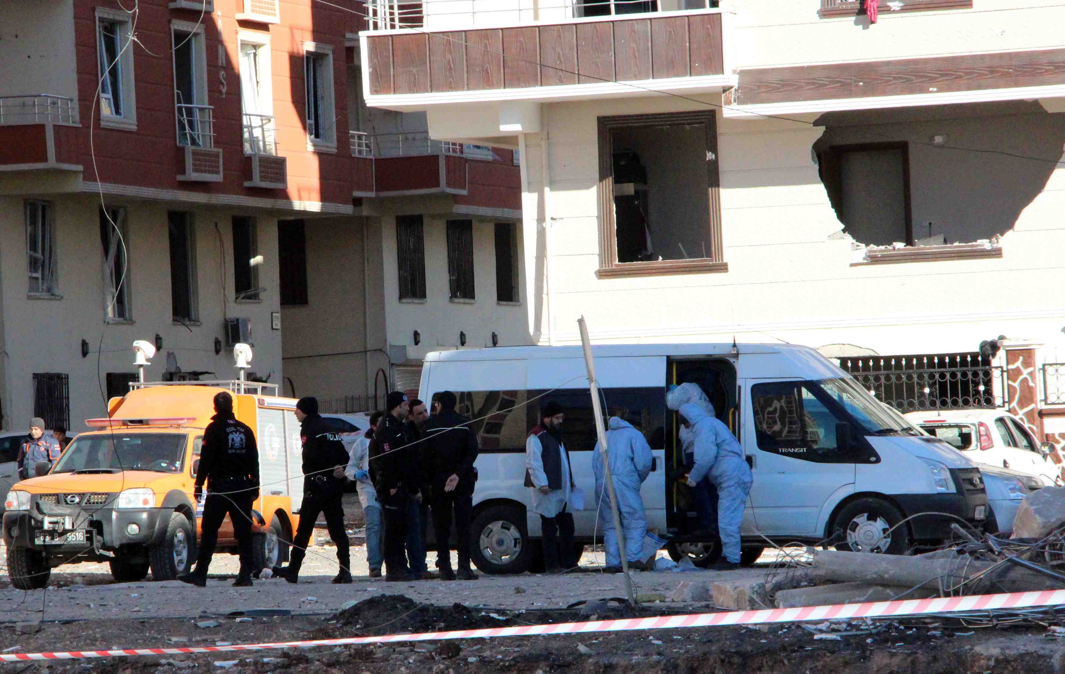 Vingt-six personnes arretees apres un attentat en turquie