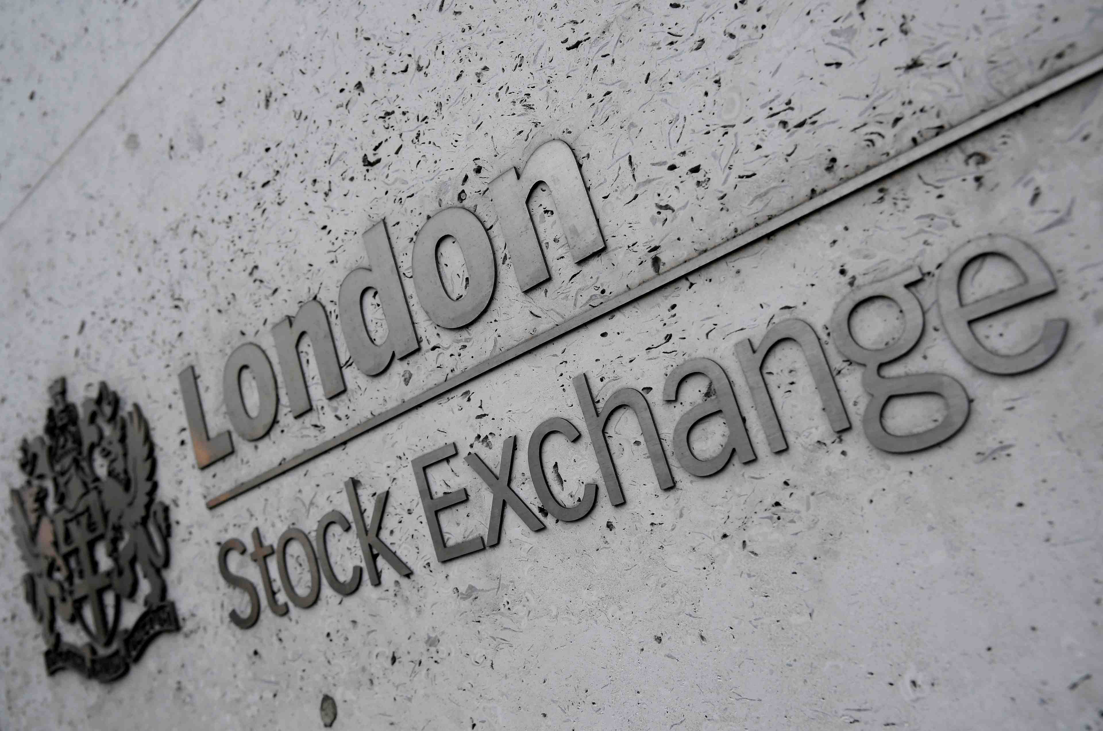 Les principales bourses europeennes en baisse en debut de seance