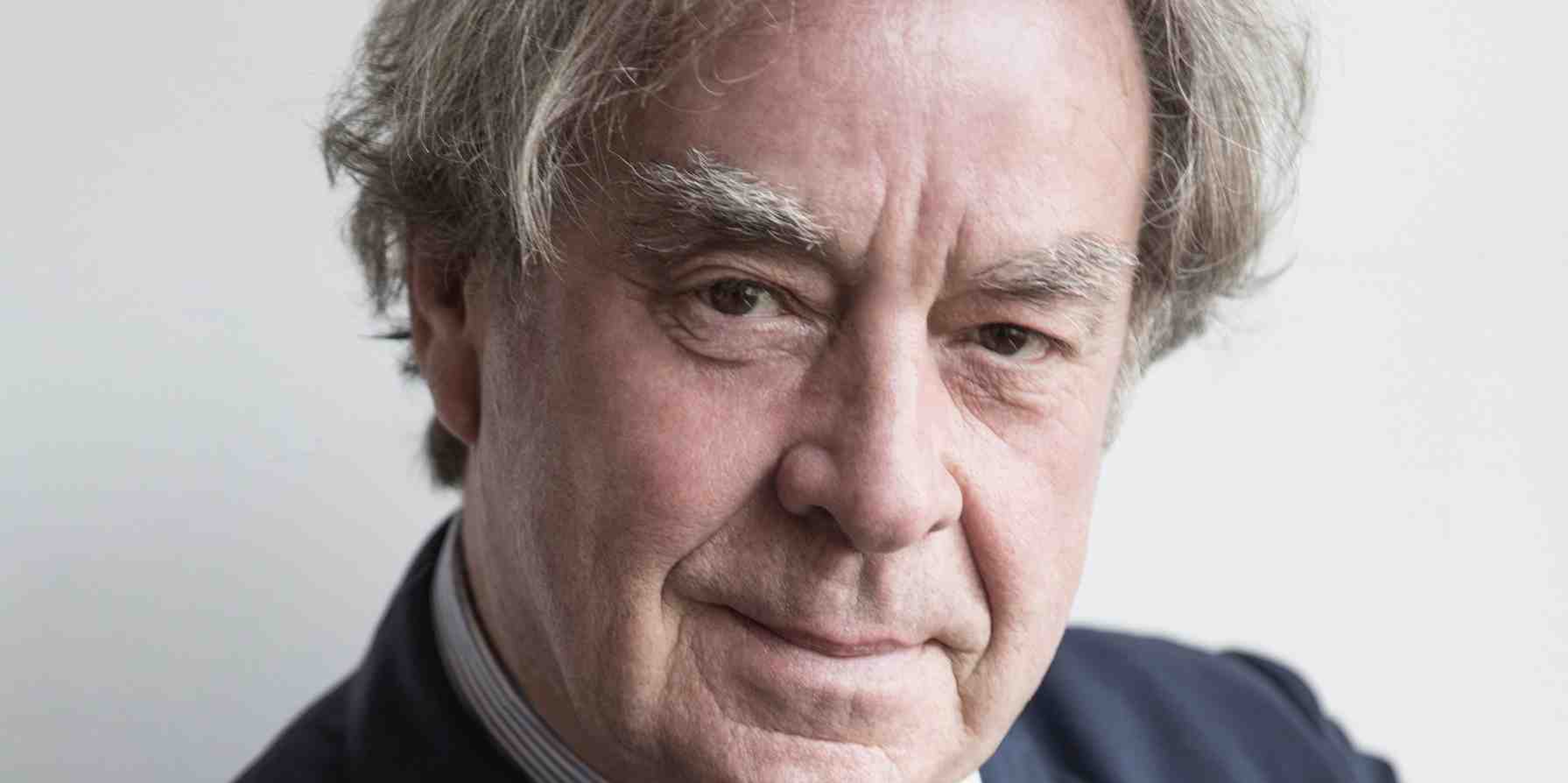 L'architecte Jean-Michel Wilmotte plaide pour l'agrandissement des halls d'entrée "car c'est là où les habitants se retrouvent. Retrouvons de la générosité dans les espaces, et ne nous contentons pas d'y aménager de simples boîtes aux lettres".