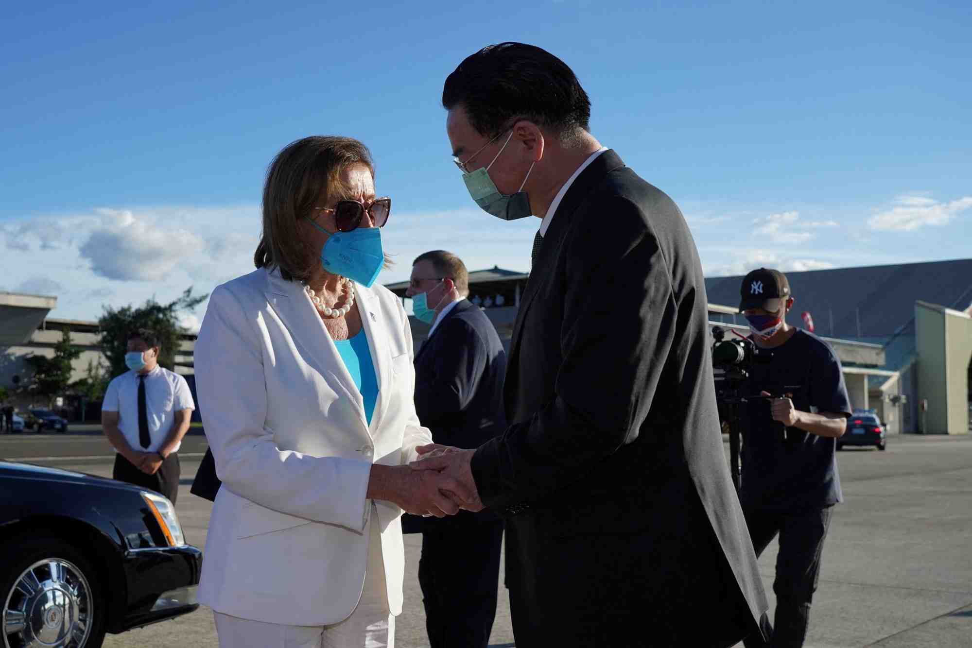 Taiwan: le chef de la diplomatie previent que la chine prepare une invasion