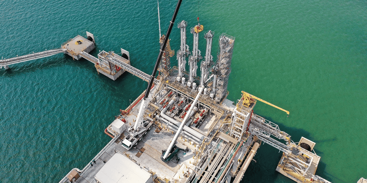 Dans son usine de Sens (Yonne), Technip Energies fabrique des bras de chargement cryogéniques utilisés notamment pour charger et décharger les cargaisons de GNL. Depuis la Bourgogne, Technip Energies fournit des clients dans le monde entier.