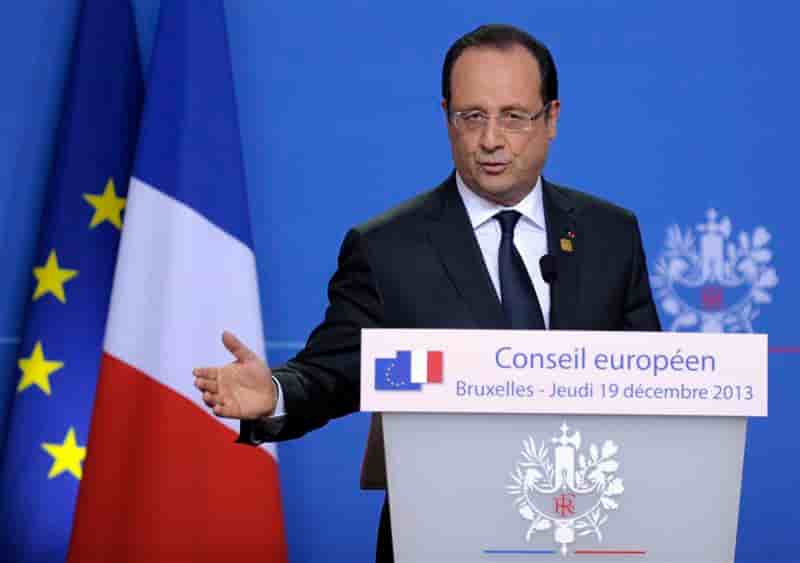Hollande confirme son objectif d'inverser la courbe du chômage