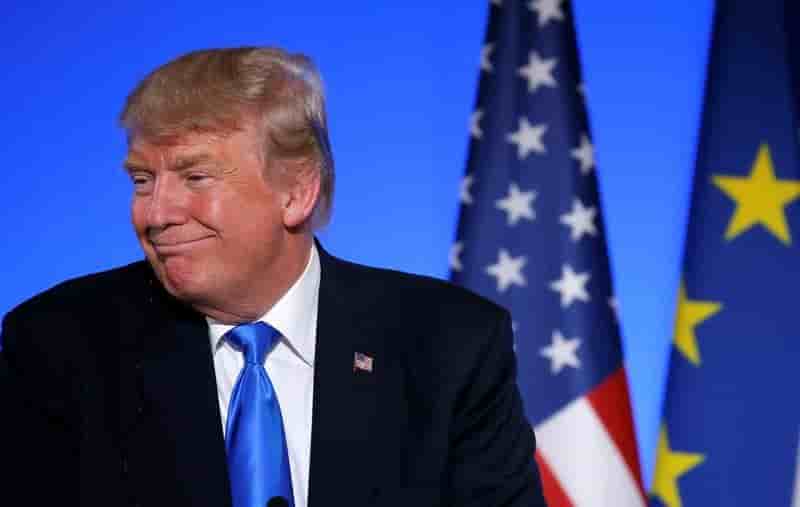 Trump declare qu'il negocierait mieux le brexit que theresa may