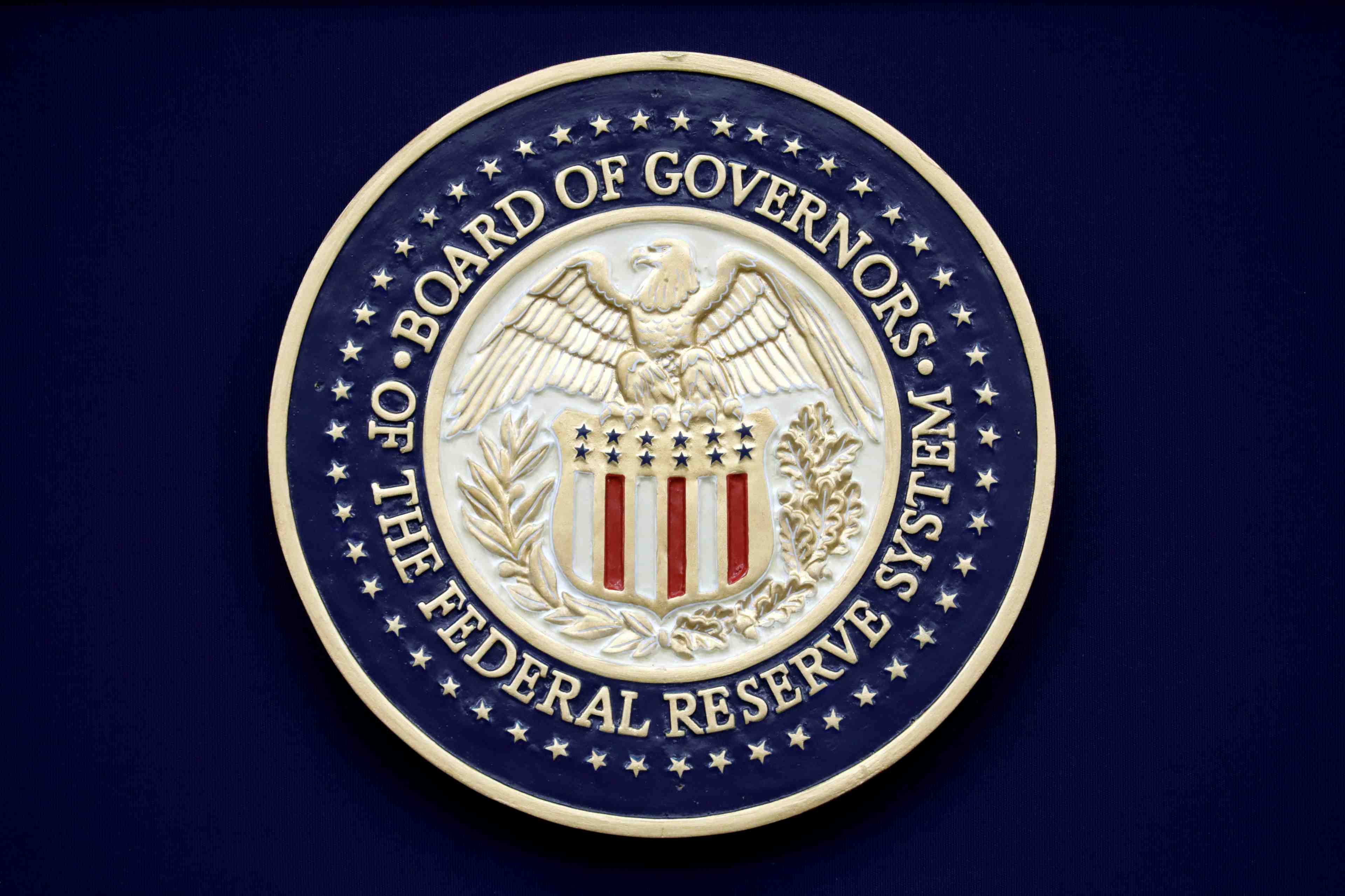 Usa: la fed elargit son programme de prets aux pme