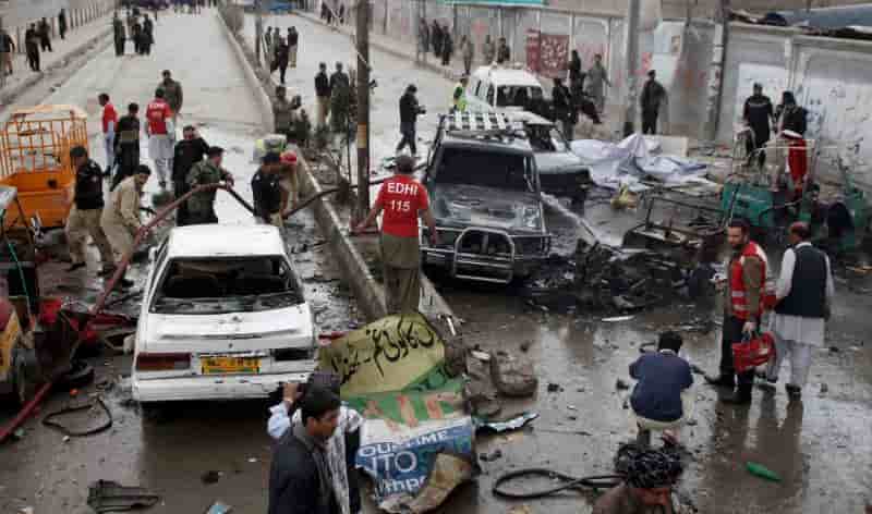 Deux attentats font 19 morts au Pakistan