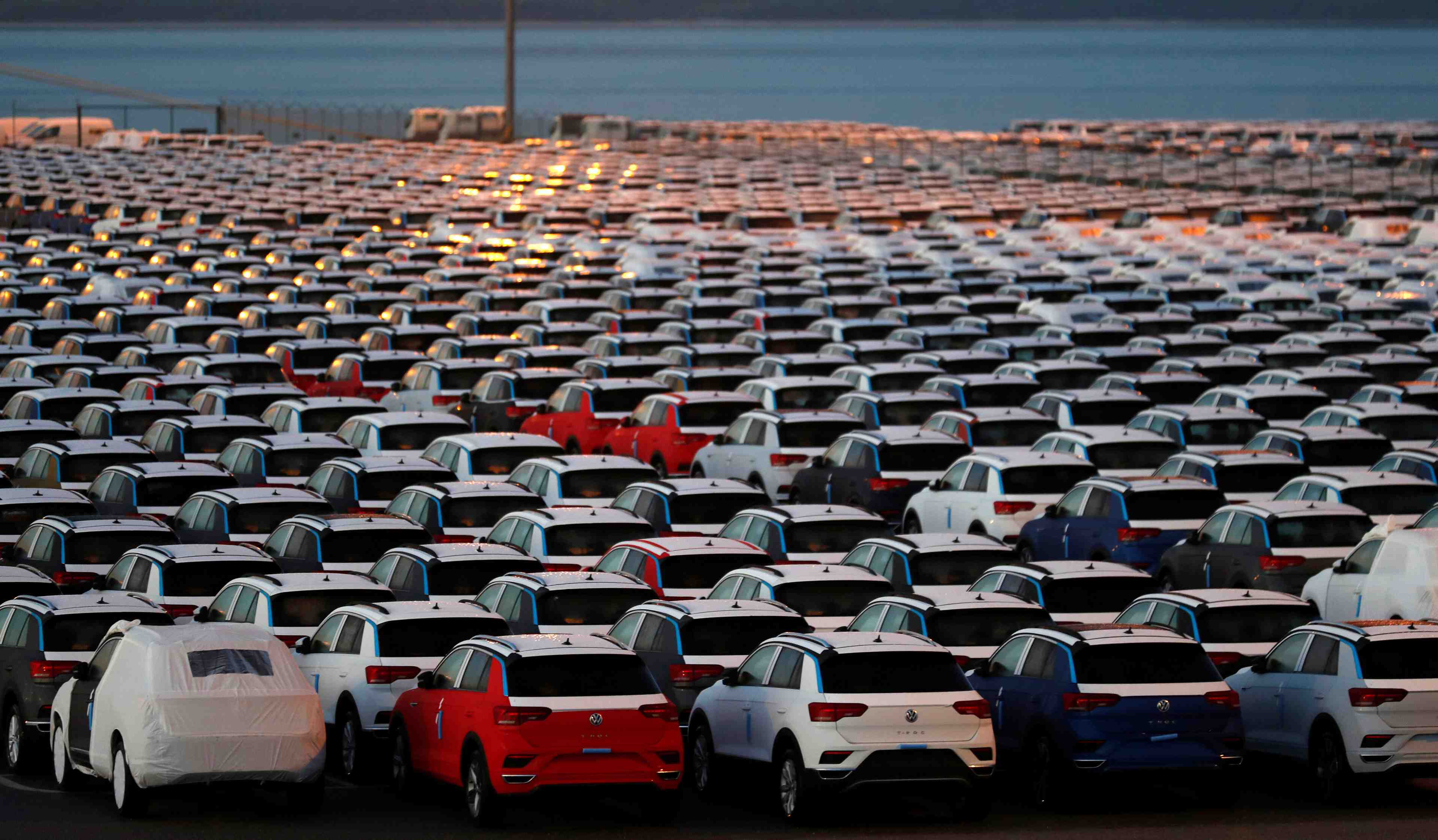 Les normes co2 pesent encore sur les ventes autos en europe