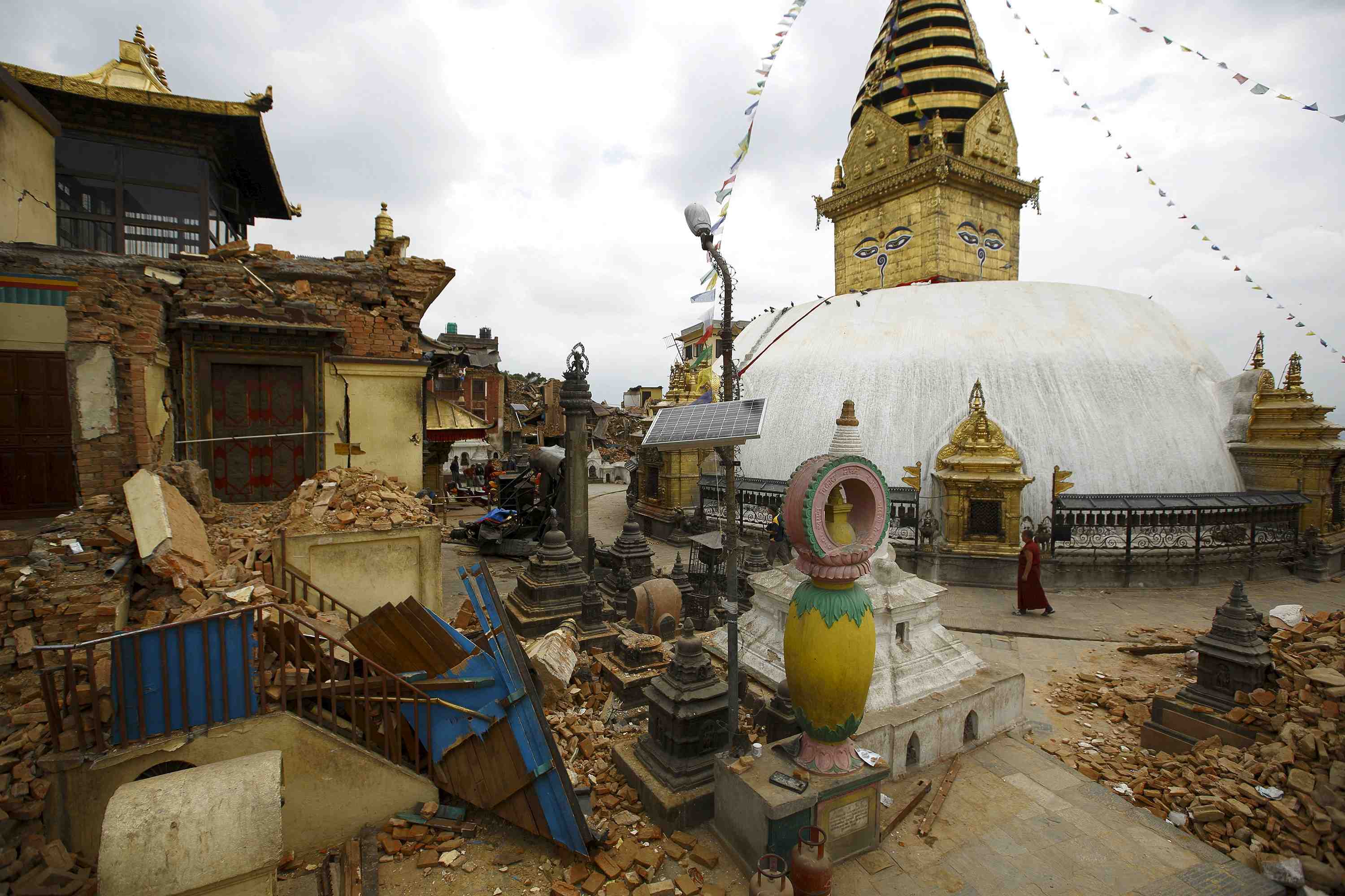 Trois francais tues dans le seisme au nepal