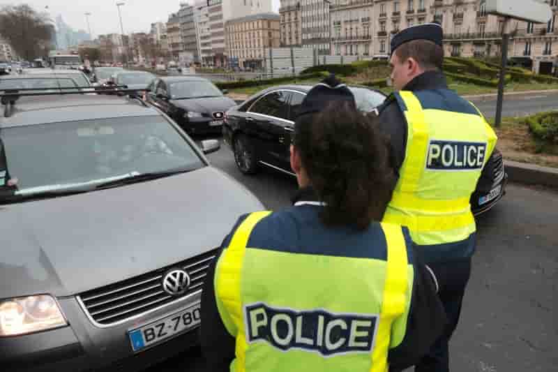 Christiane taubira renonce a alleger les sanctions pour defaut de permis