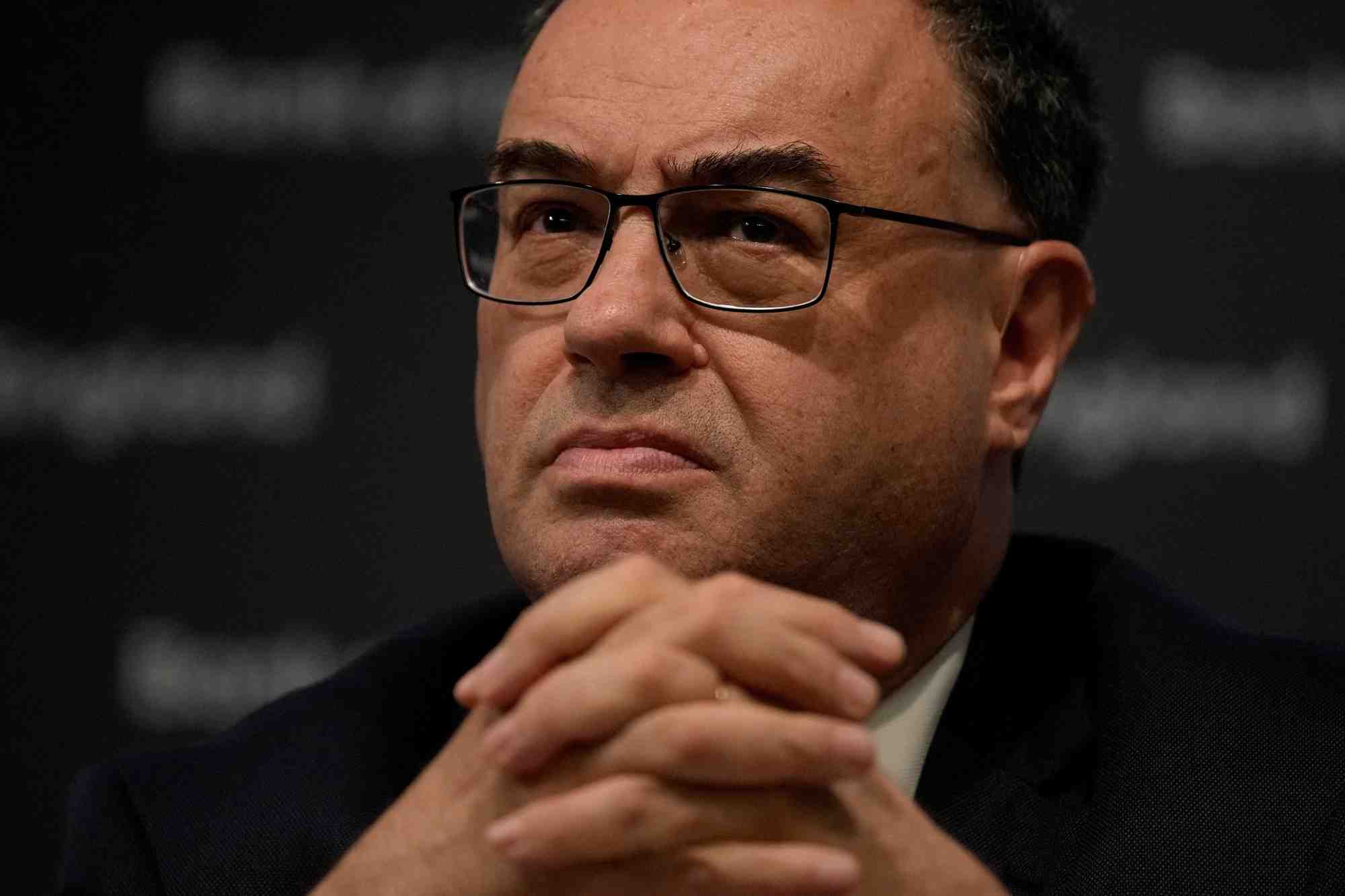 Gouverneur de la banque d'angleterre andrew bailey lors d'une conference de presse a la banque d'angleterre a londres