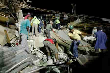 2010-01-13T120825Z_01_APAE60C0XQB00_RTROPTP_3_OFRTP-HAITI-BRESIL-VICTIMES-20100113.JPG