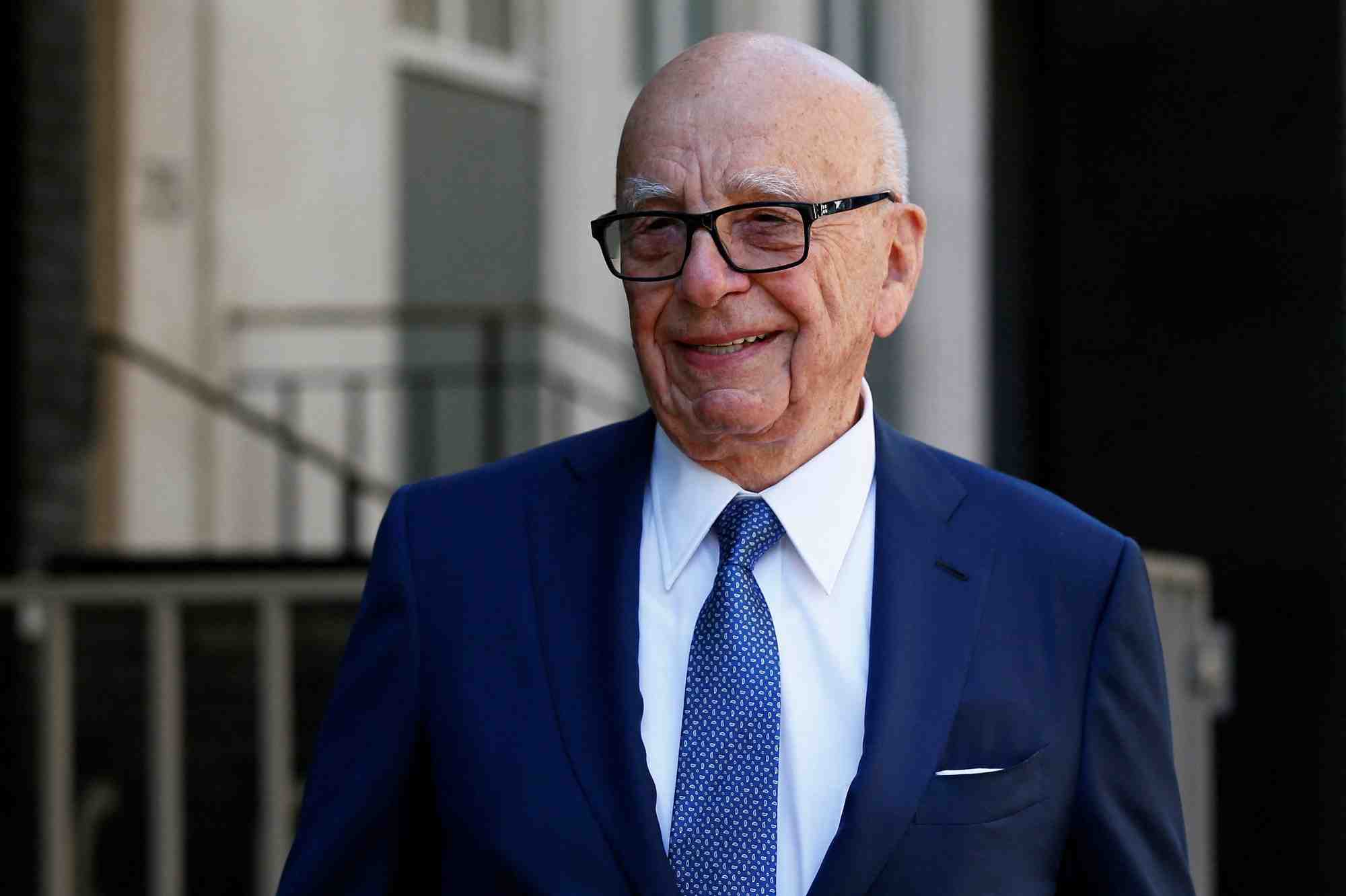 Le magnat des medias rupert murdoch quittant sa maison de londres