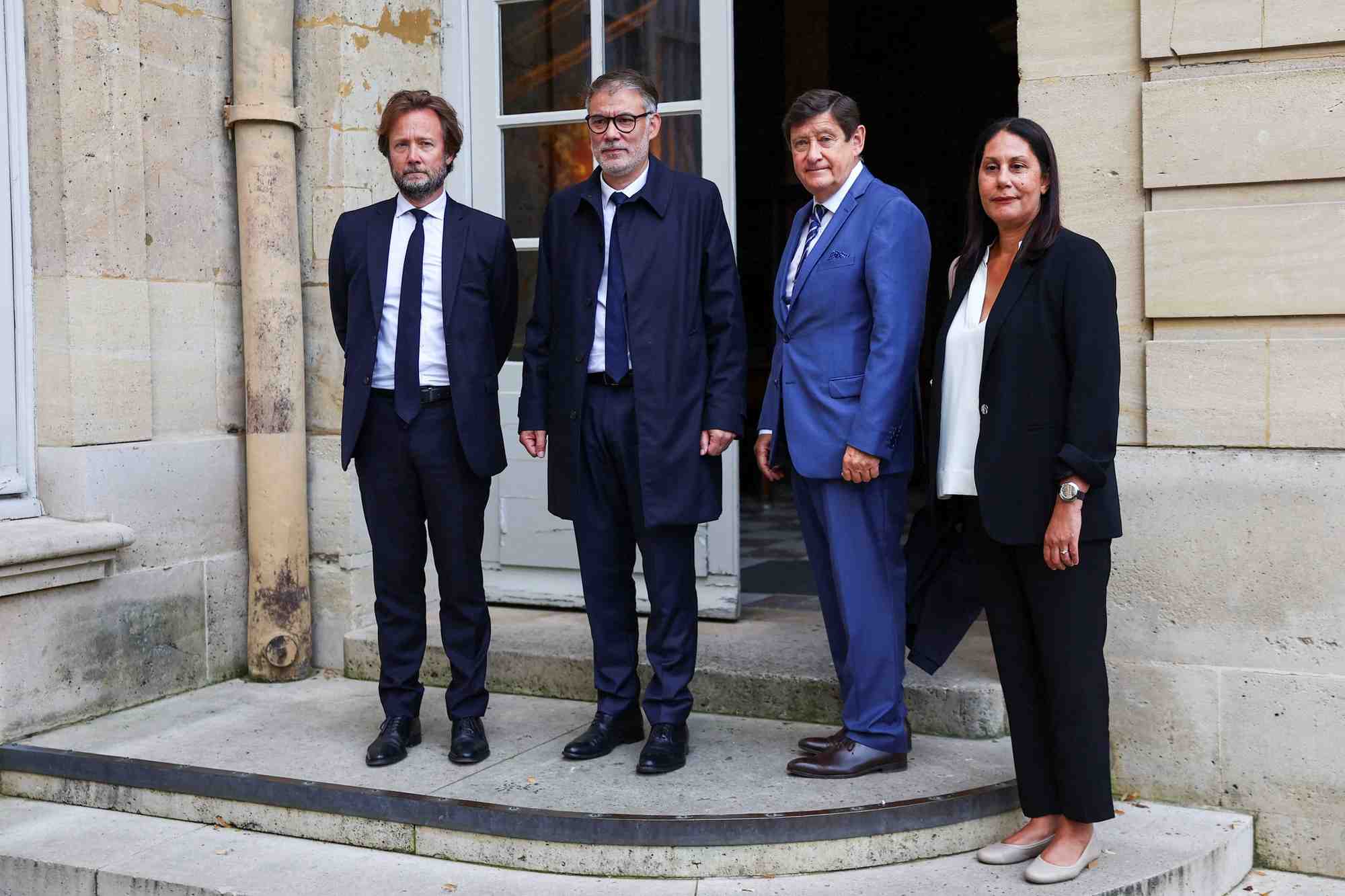 Les socialistes, dont le premier secrétaire Olivier Faure (au centre), sont allés à la rencontrer du Premier ministre, François Bayrou, jeudi 4 septembre.