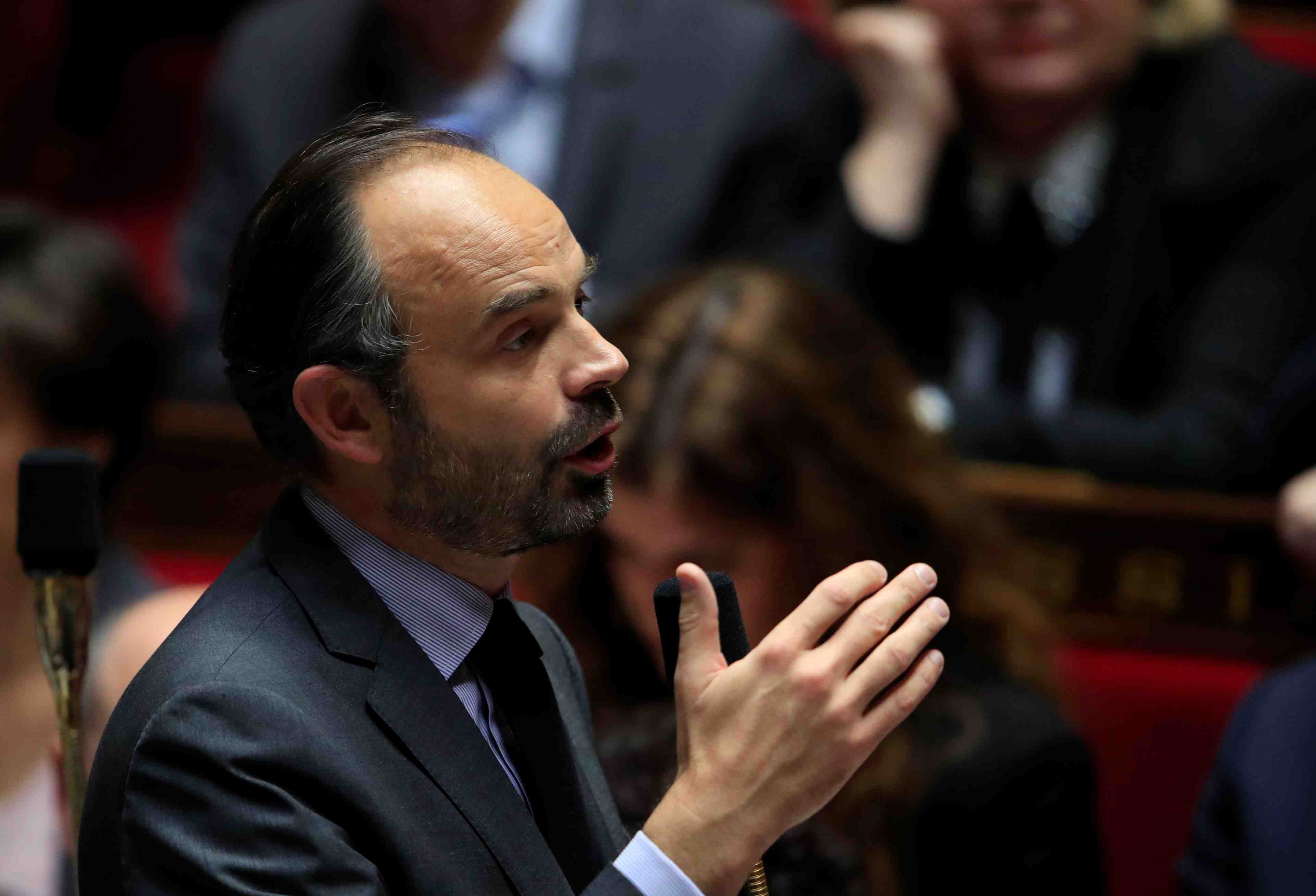 Philippe pret a defiscaliser une eventuelle prime pour les salaries