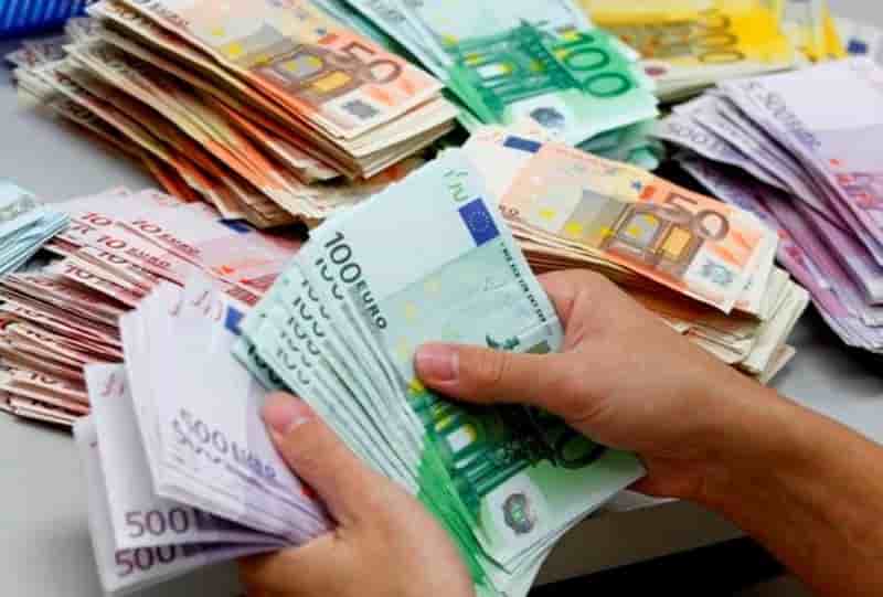 Bruxelles pret a donner des marges budgetaires a la france