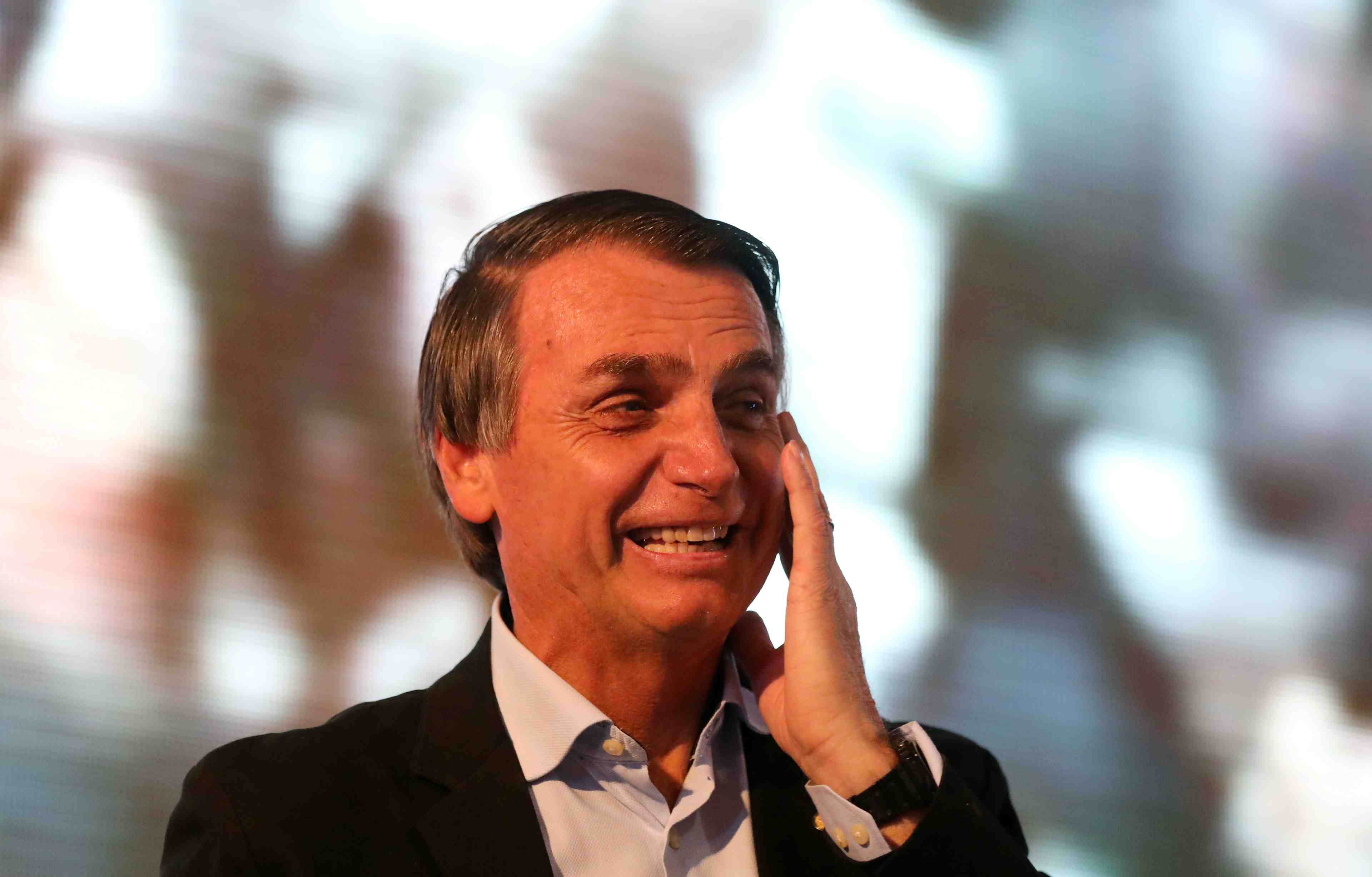 Bresil: jair bolsonaro reprendra sa campagne le 12 octobre