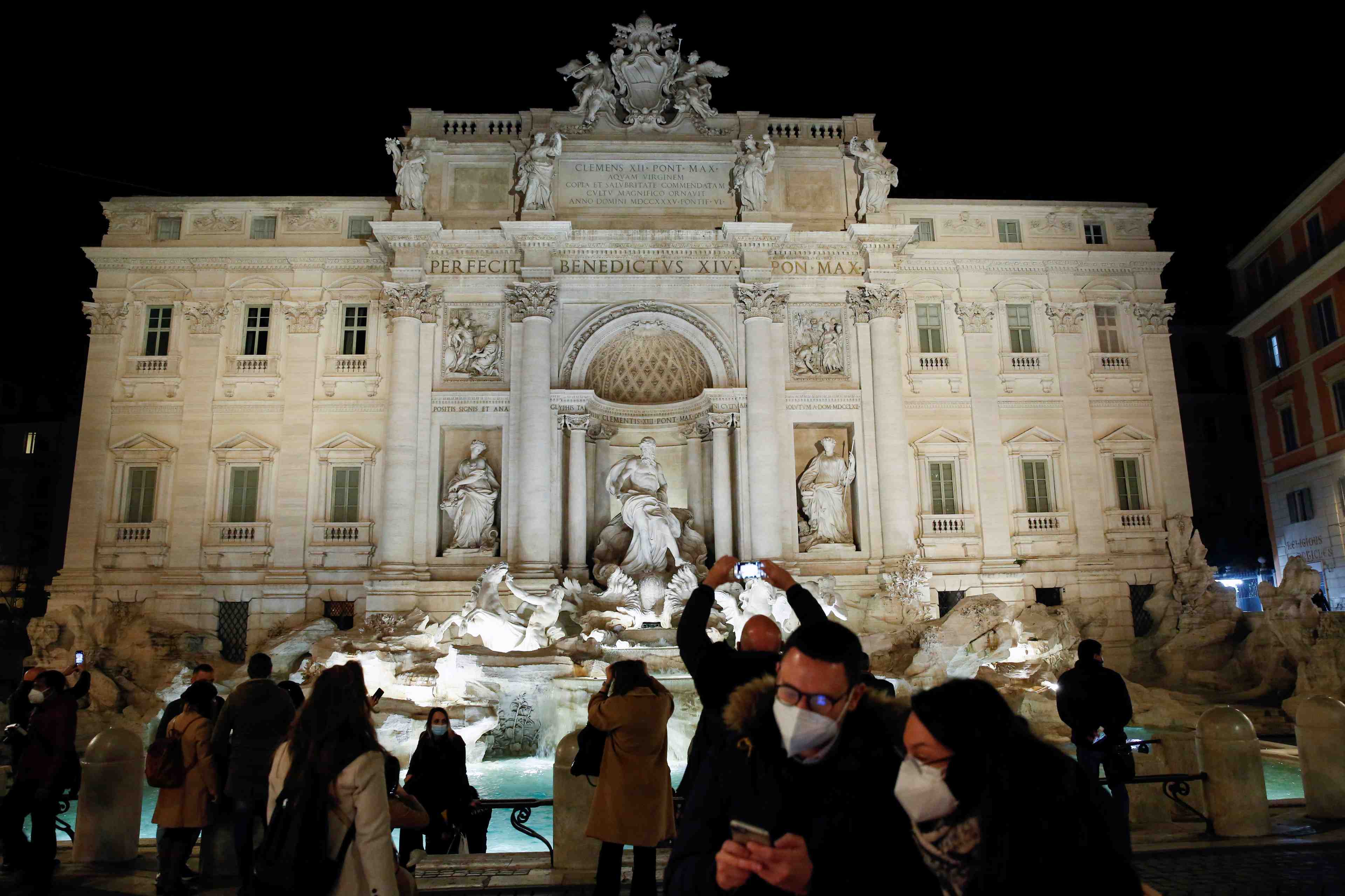 Coronavirus: l'italie signale 332 deces supplementaires et 22.409 nouveaux cas