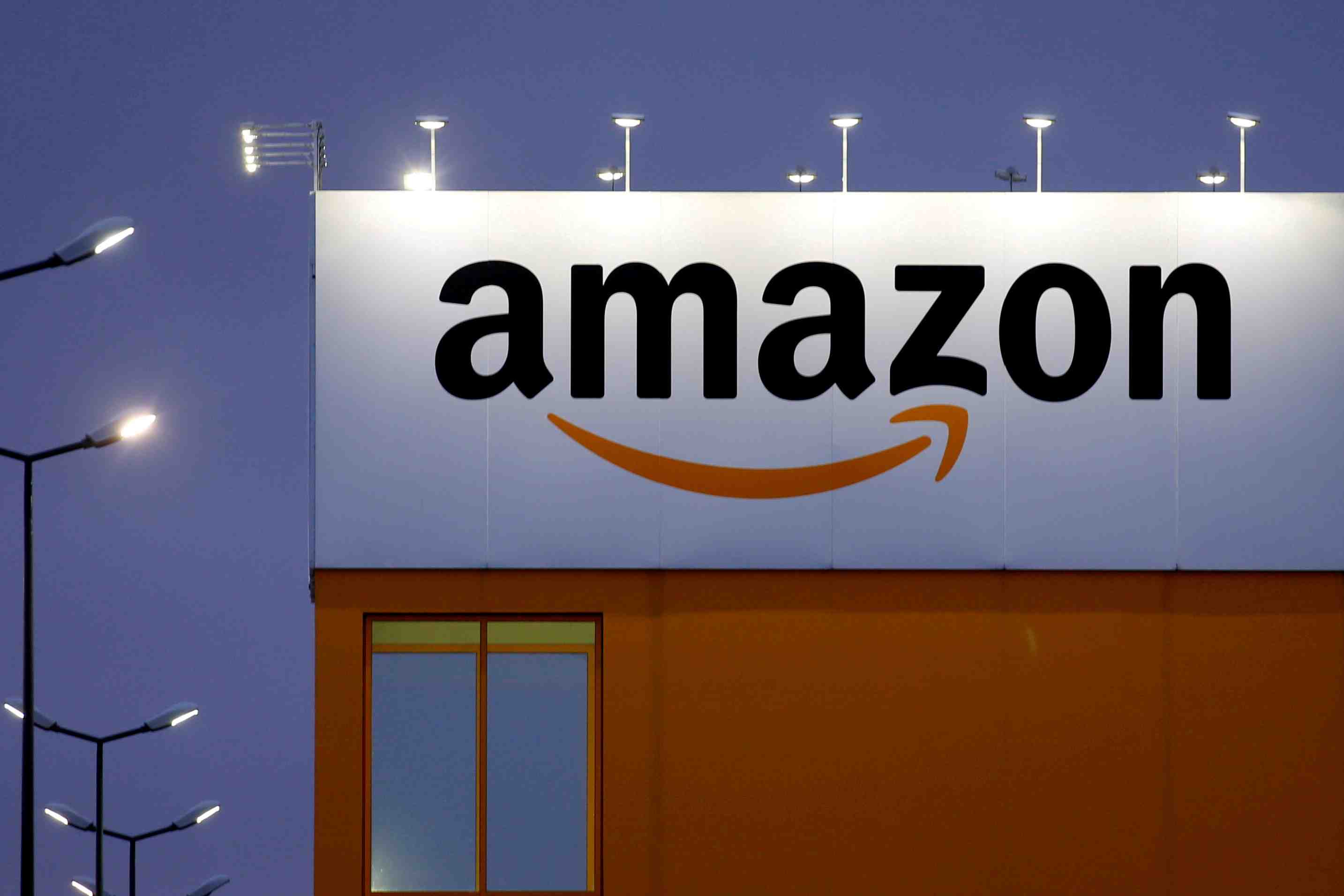 Amazon annonce un retour a la normale de ses boutiques apres une panne