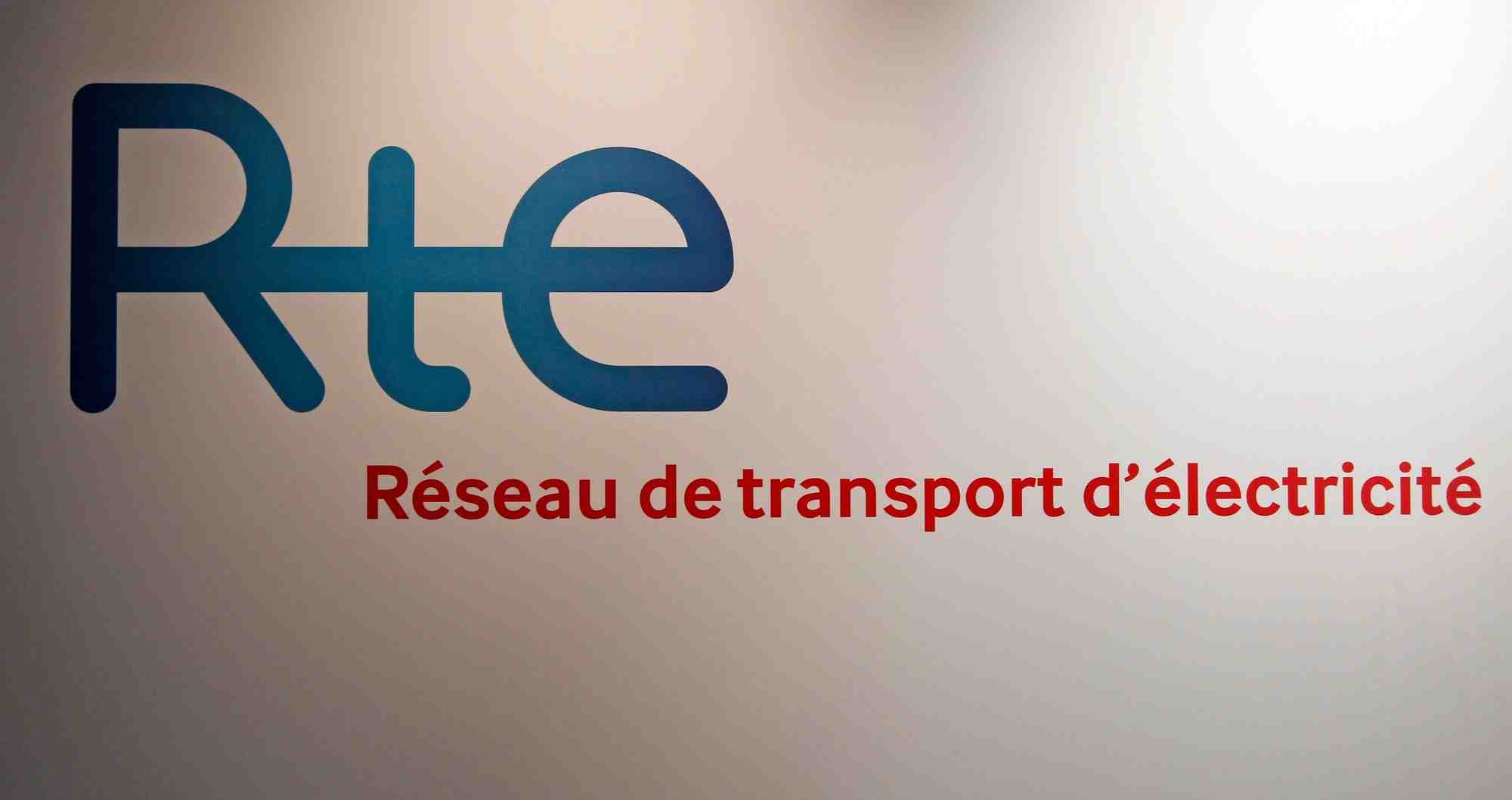 Mise en service d'une ligne a haute tension entre france et italie prevue au t3
