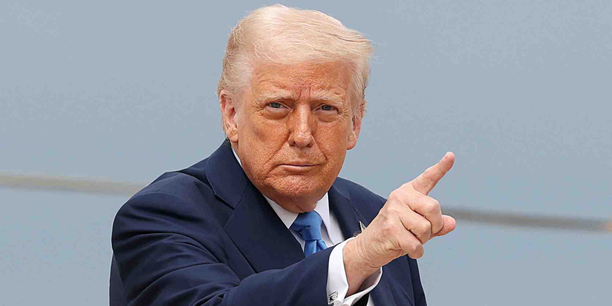 Dès le premier jour de son retour à la Maison Blanche, le 20 janvier, Donald Trump a signé un décret exécutif déclarant « illégaux » les programmes et politiques de "DEI" (Diversité, équité, inclusion), promouvant l'égalité des chances, au sein de l'Etat fédéral.
