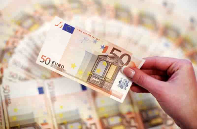 Un reseau de contrefacons de billets demantele a marseille