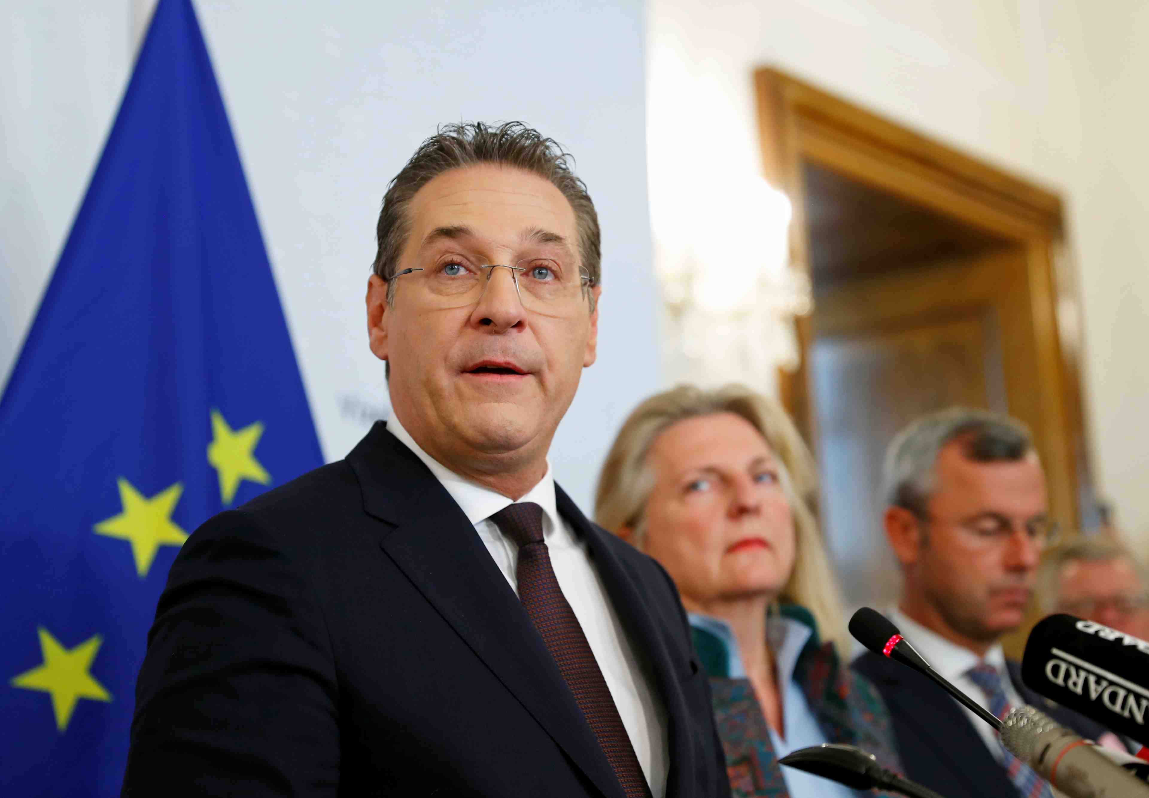 Autriche: l'extreme droite perd cinq points dans un sondage