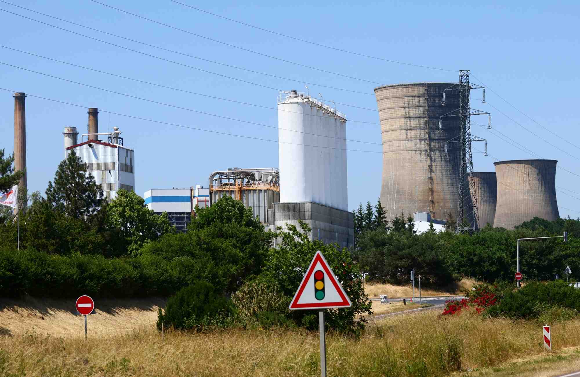 Vue generale sur la centrale a charbon de carling
