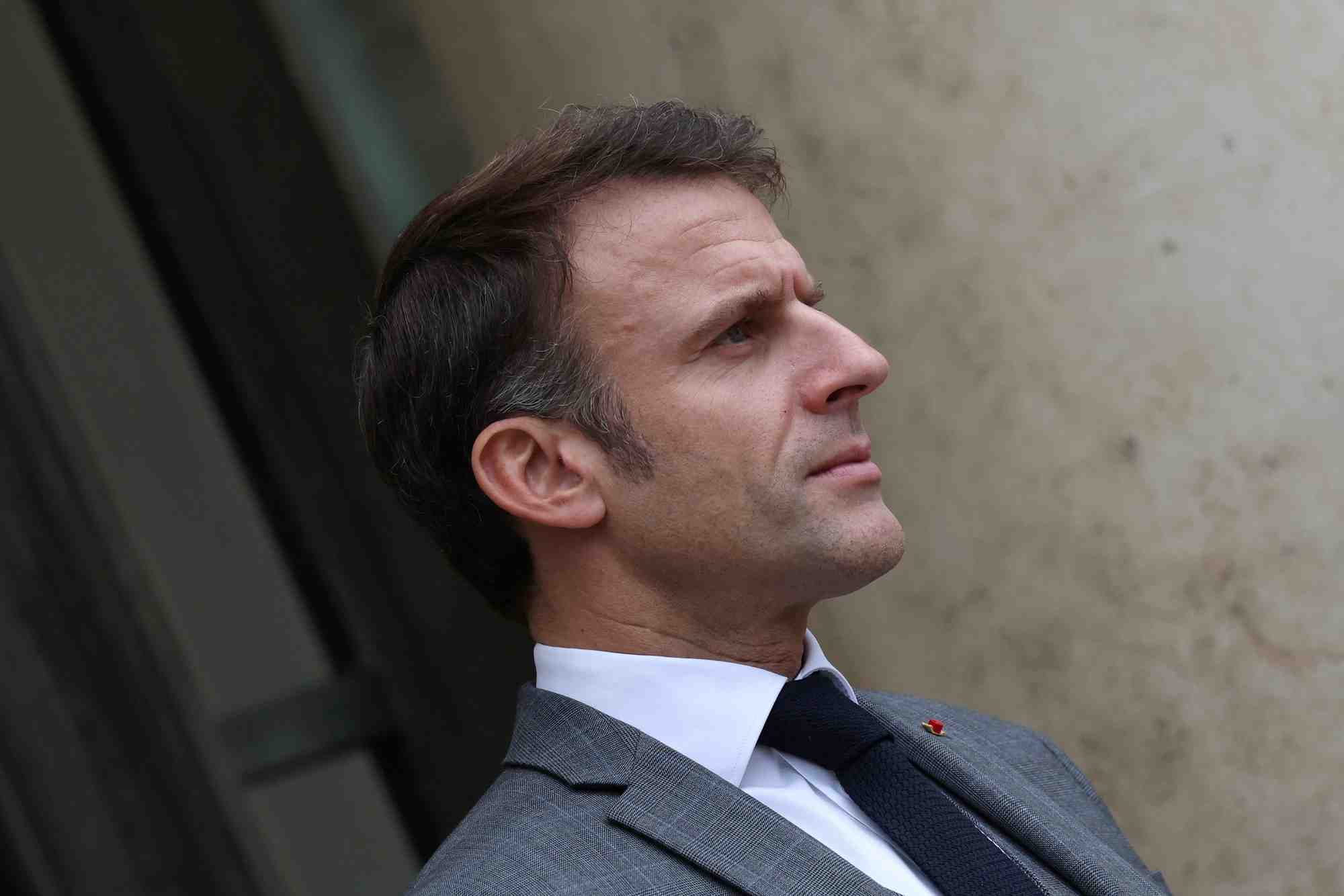 Le president francais macron au palais de l'elysee a paris