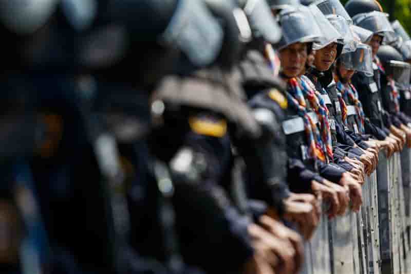Dix mille policiers à Bangkok pour les législatives anticipées