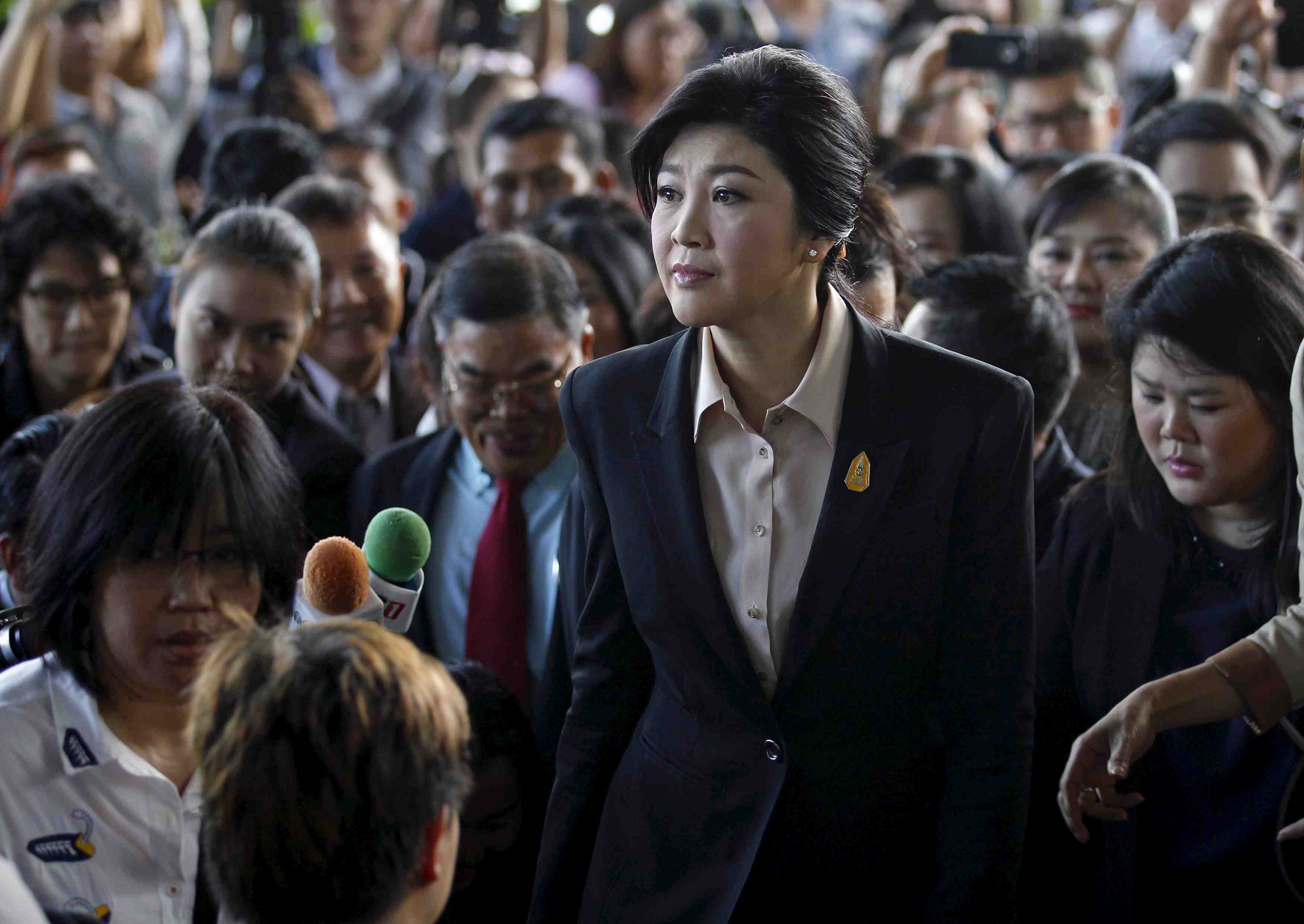 Le proces de l'ex-premiere ministre thailandaise s'ouvre a bangkok