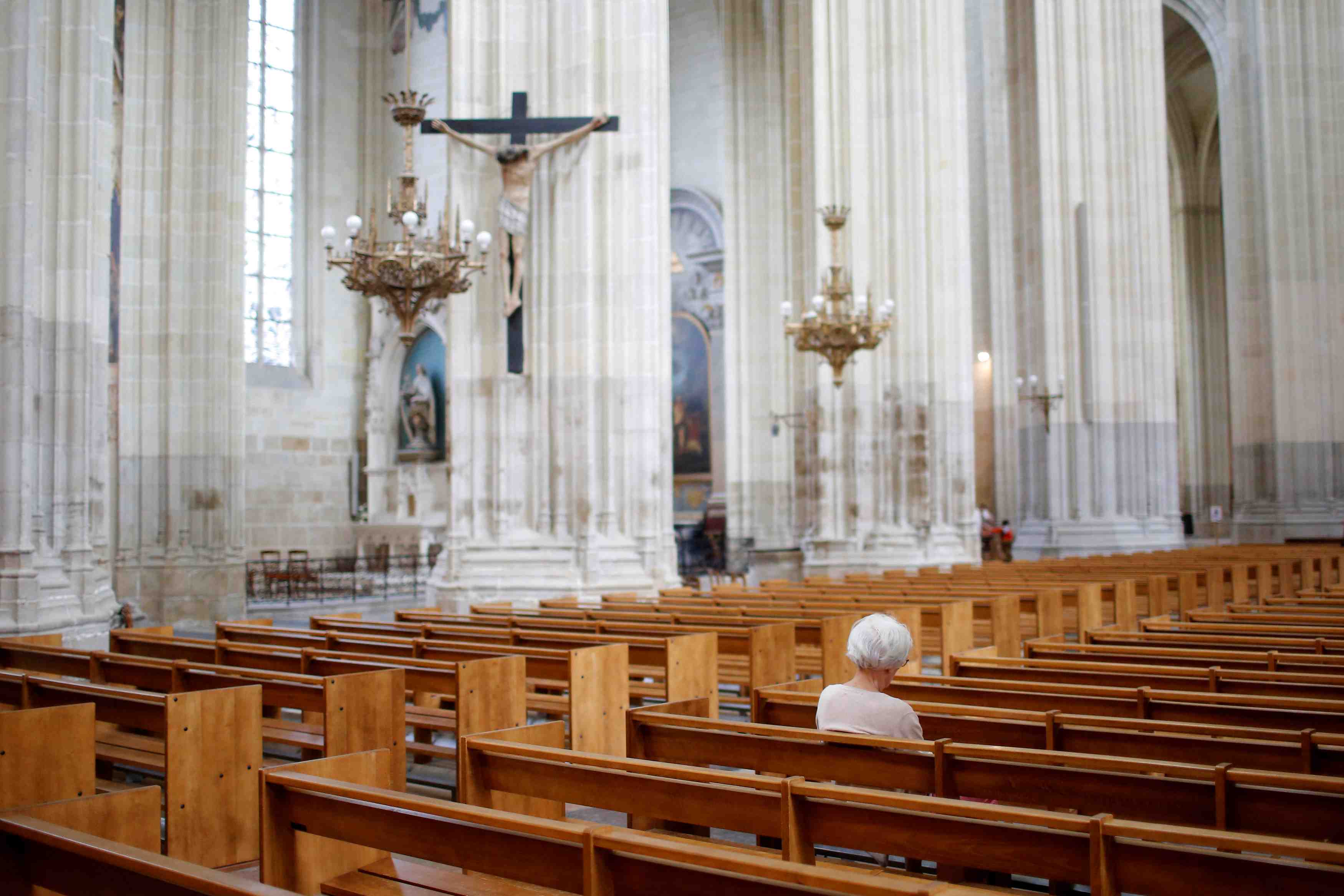 France: premier dimanche de reouverture pour les lieux de culte