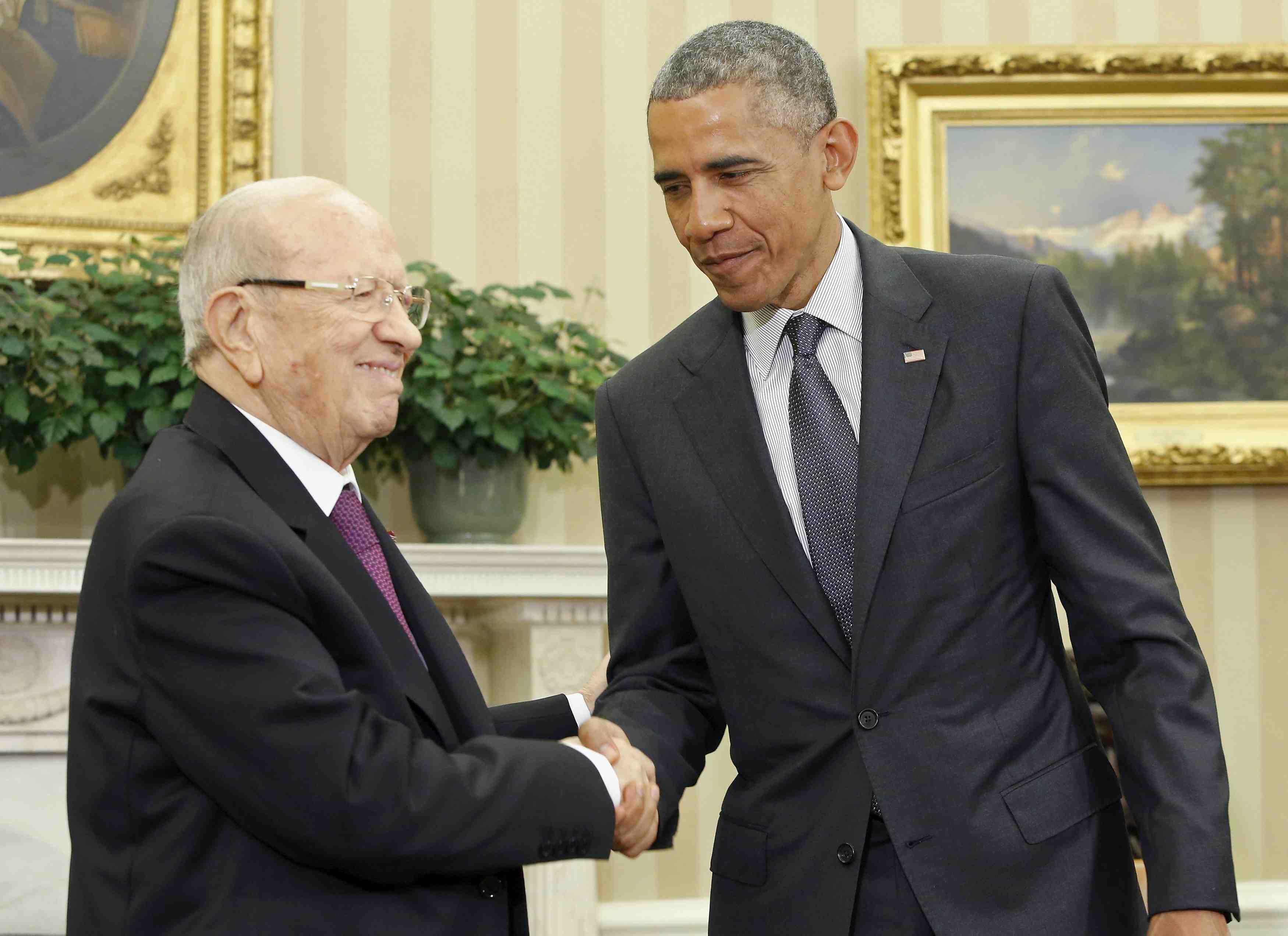 Barack obama promet un soutien politique et financier a la tunisie