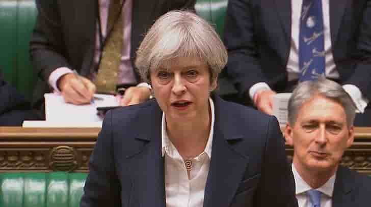 May enclenche le divorce avec l'union europeenne