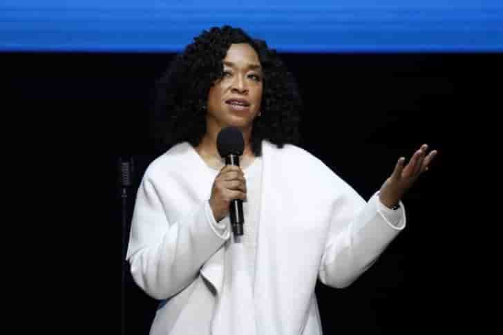 La creatrice de "grey's anatomy" quitte abc pour netflix