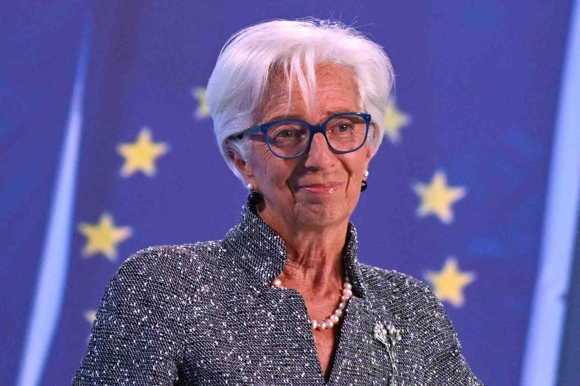 La presidente de la bce, christine lagarde, apres la reunion de politique monetaire du conseil des gouverneurs a francfort