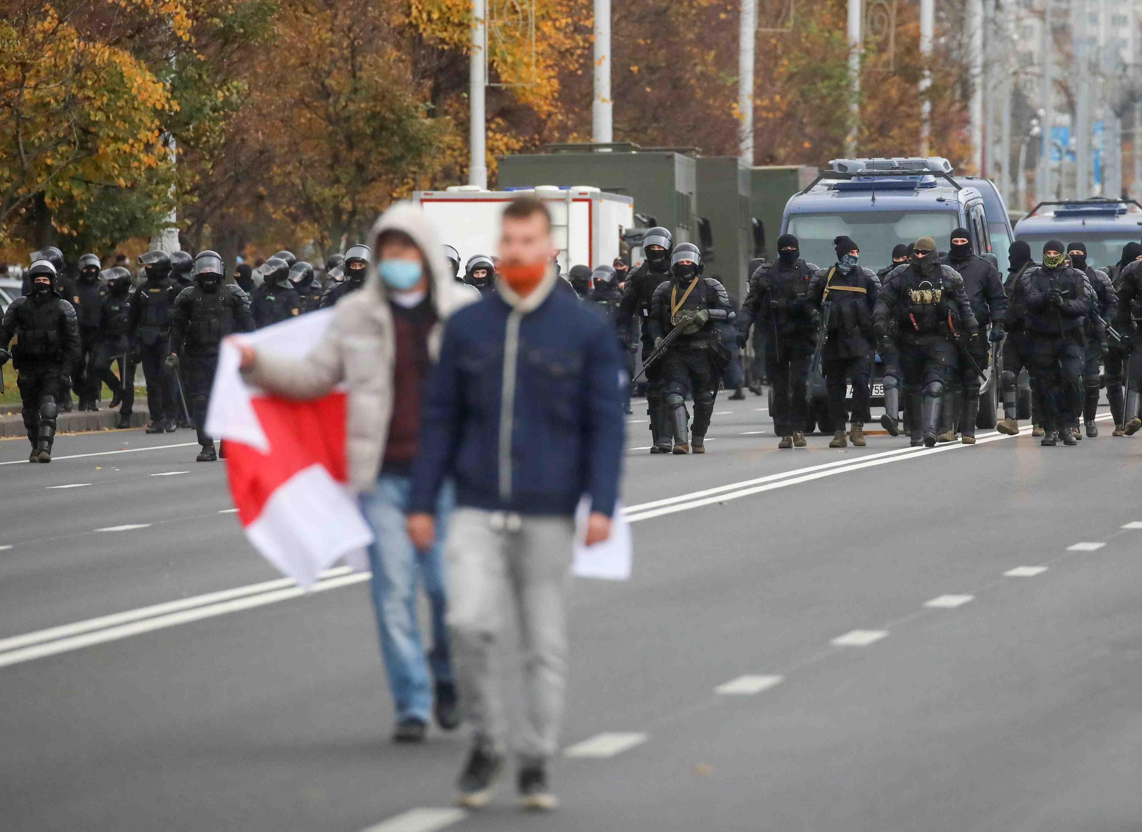 Plusieurs centaines de manifestants arretes en bielorussie