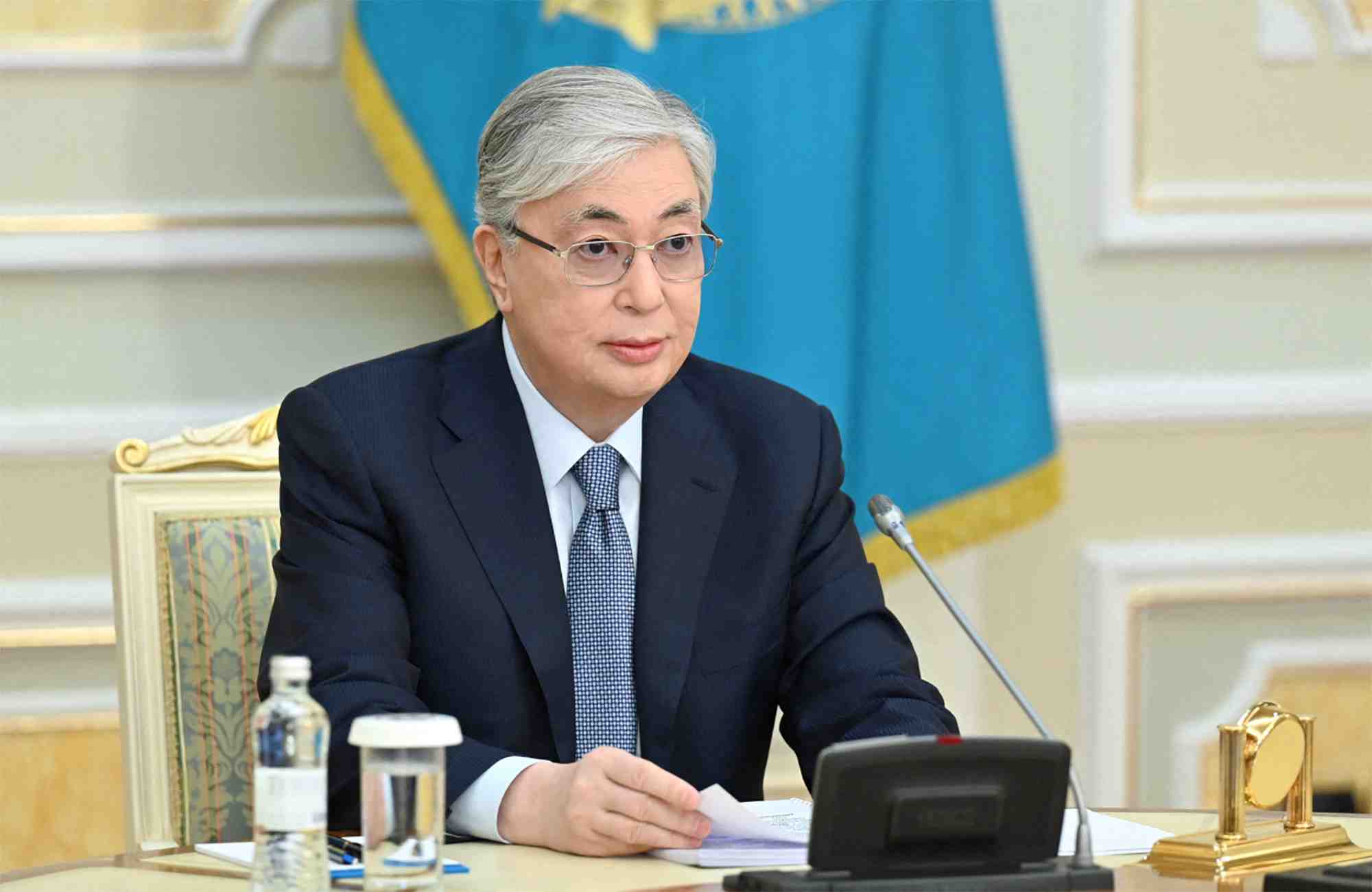 Kazakhstan: le ministre de la defense limoge a son tour