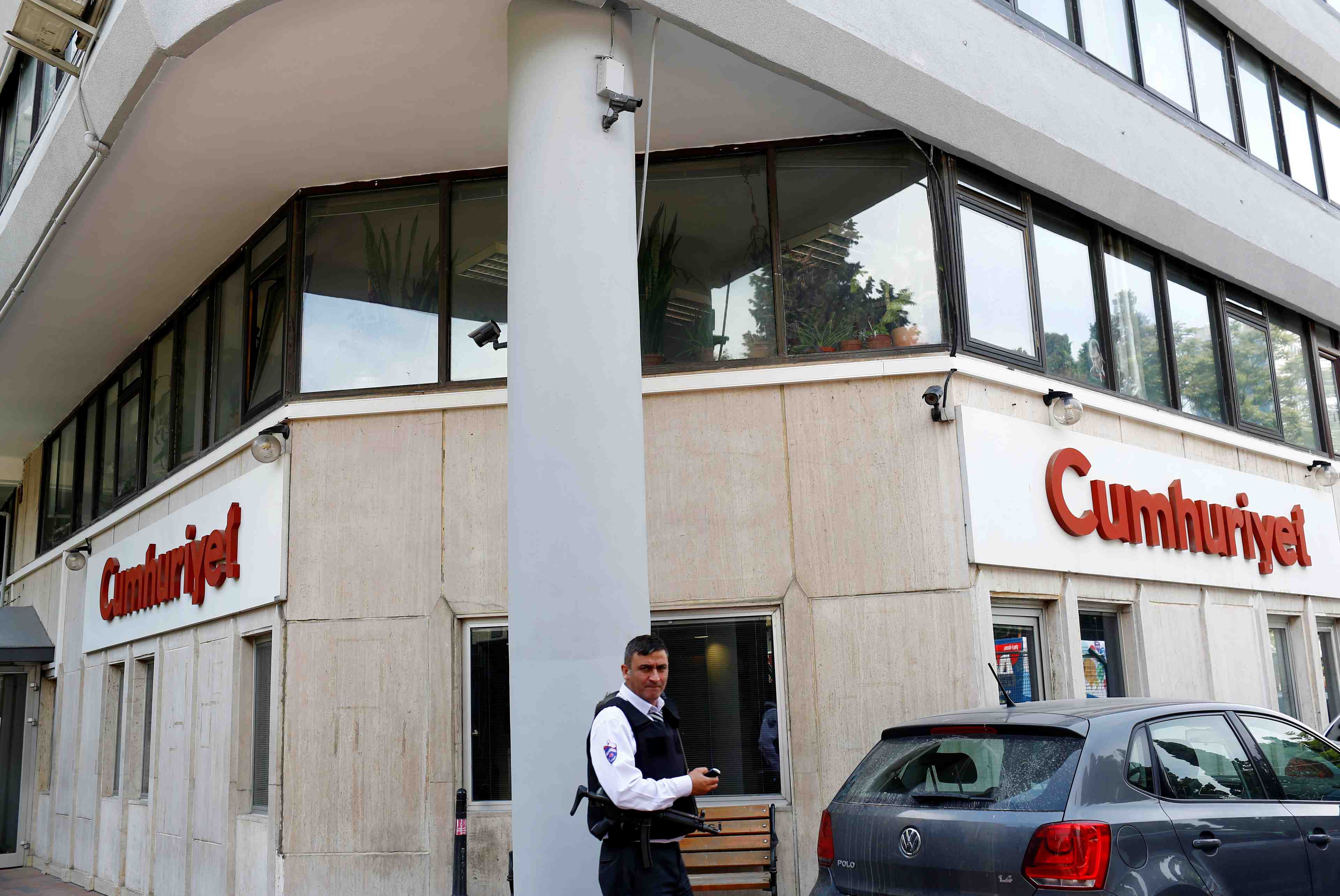 Turquie: condamnation confirmee pour les employes de cumhuriyet