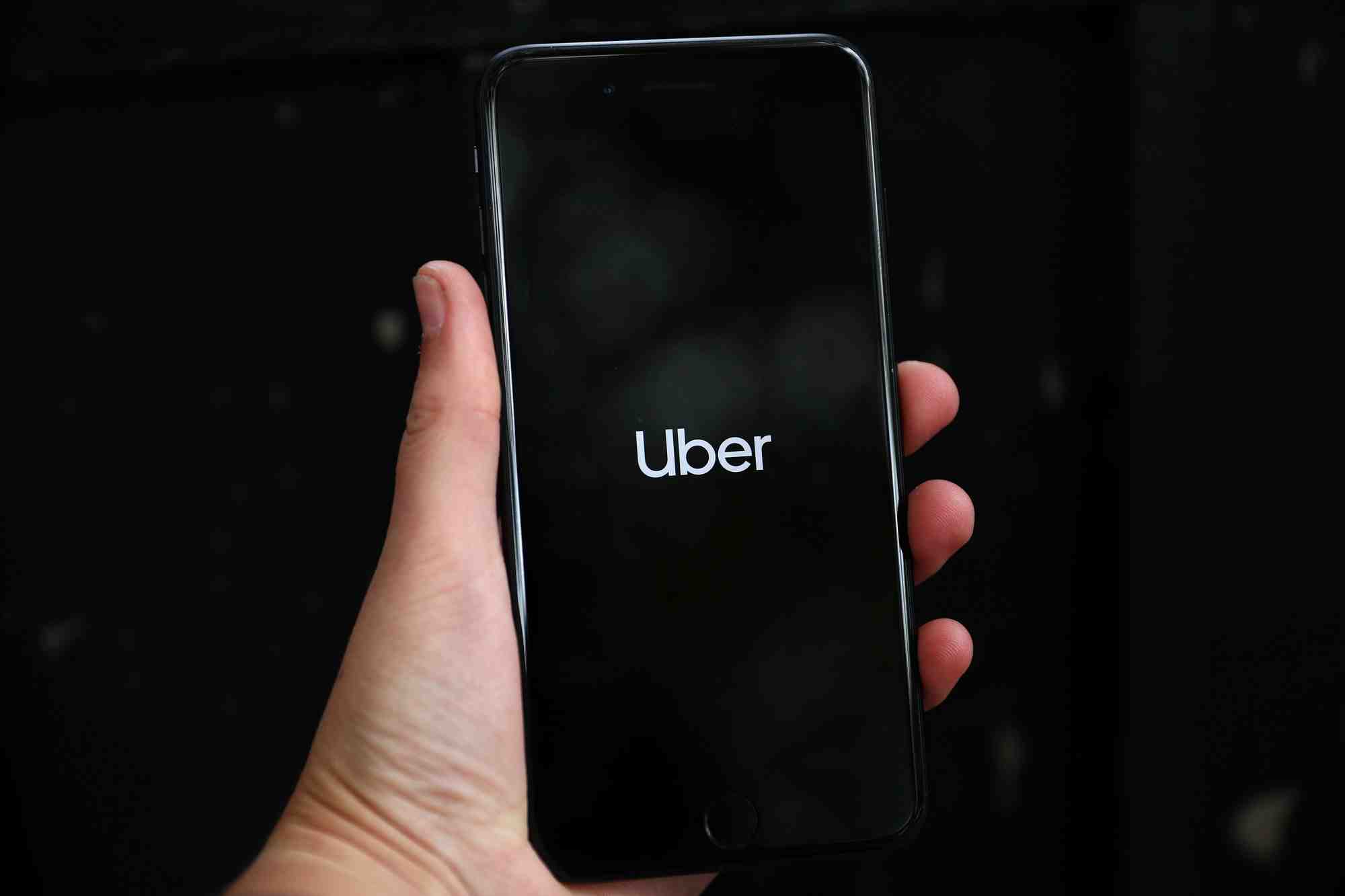 Au total, cet accord prévoit le versement par Uber de 290 millions de dollars et par Lyft de 38 millions, qui seront « intégralement » reversés aux chauffeurs lésés.
