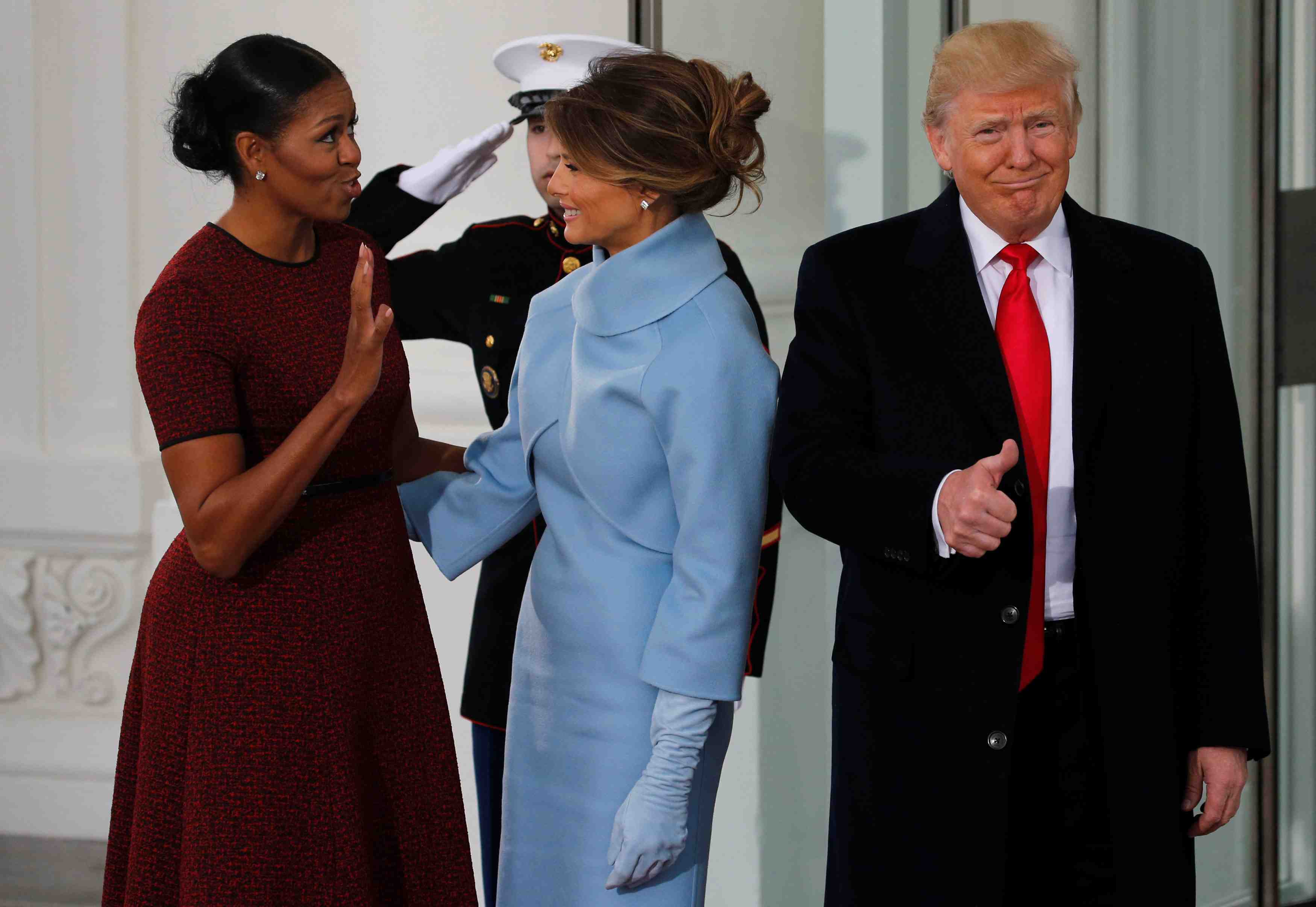 Donald trump s'apprete a preter serment