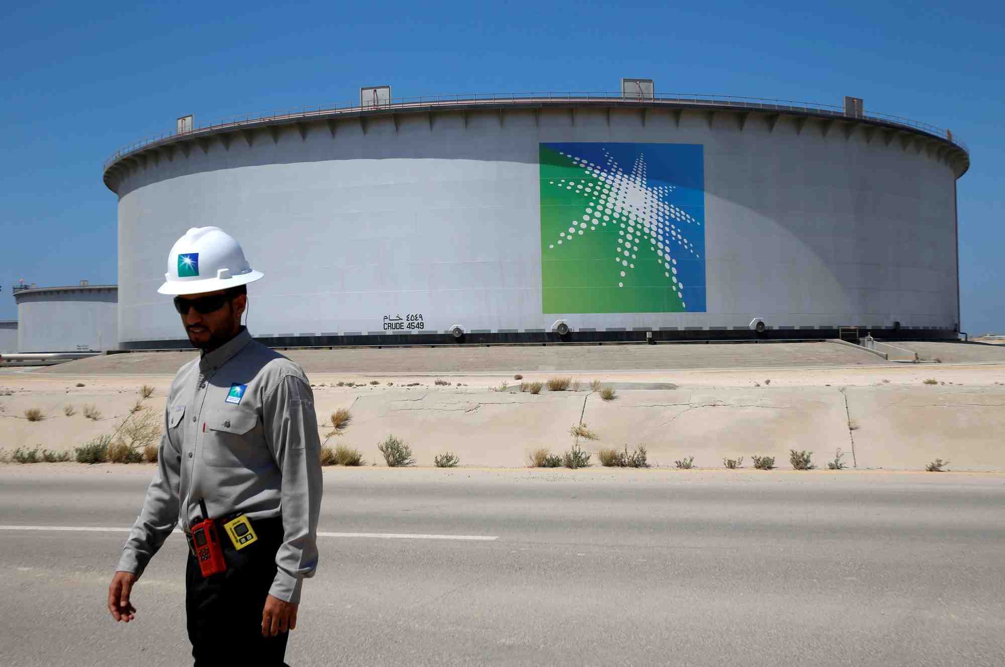 Le prince heritier saoudien promet l'ipo d'aramco debut 2021, rapporte bloomberg