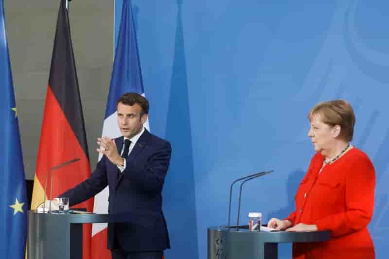 La defense europeenne compatible avec l'otan, souligne macron