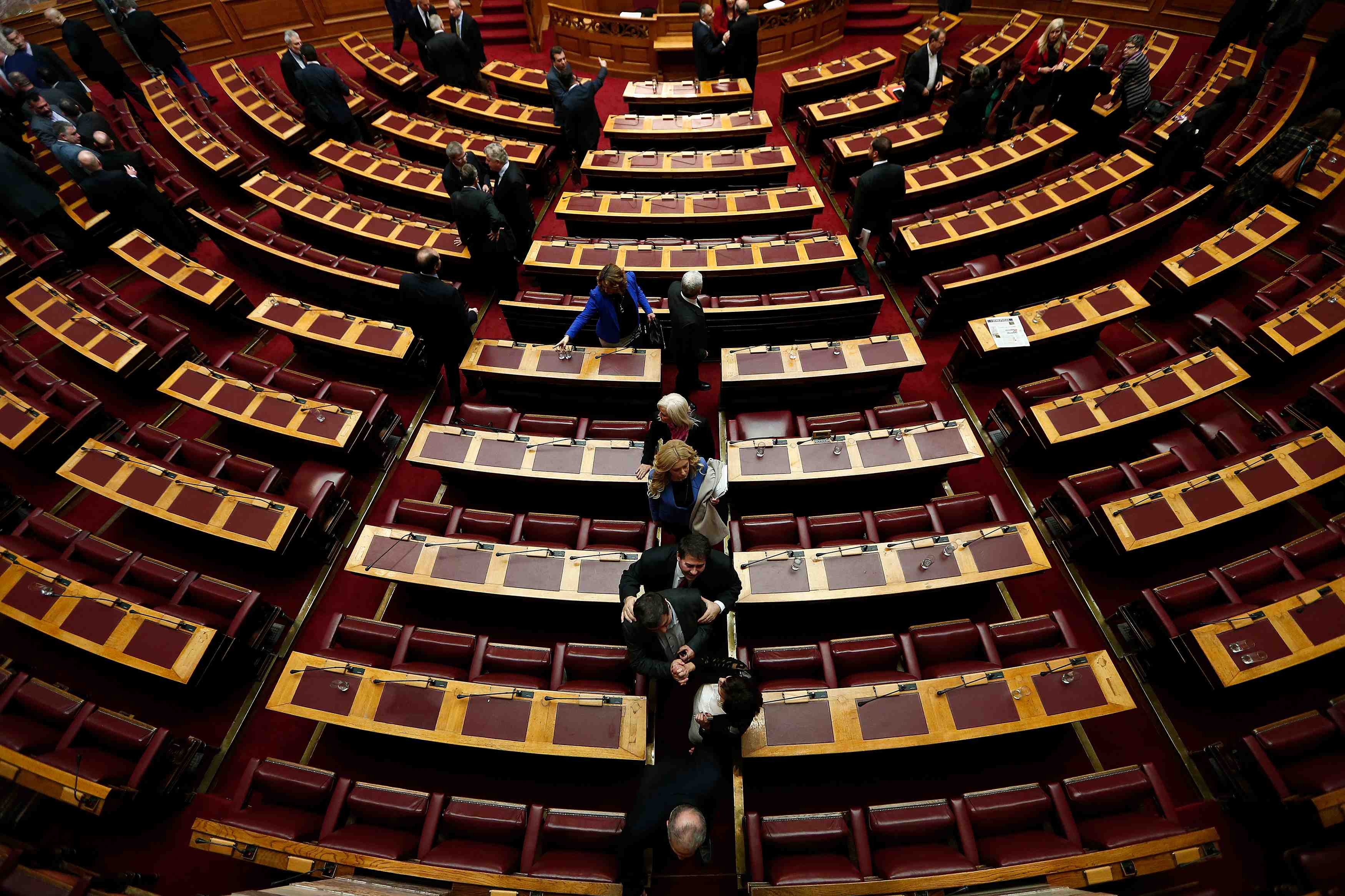 Elections legislatives en vue en grece
