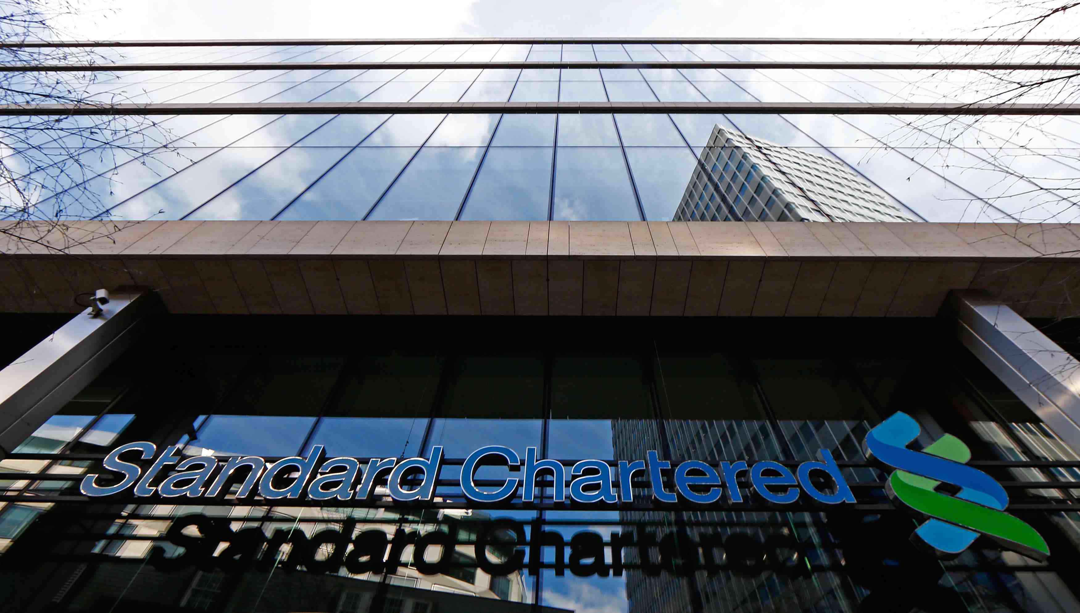 Baisse de 25% du benefice imposable annuel de standard chartered
