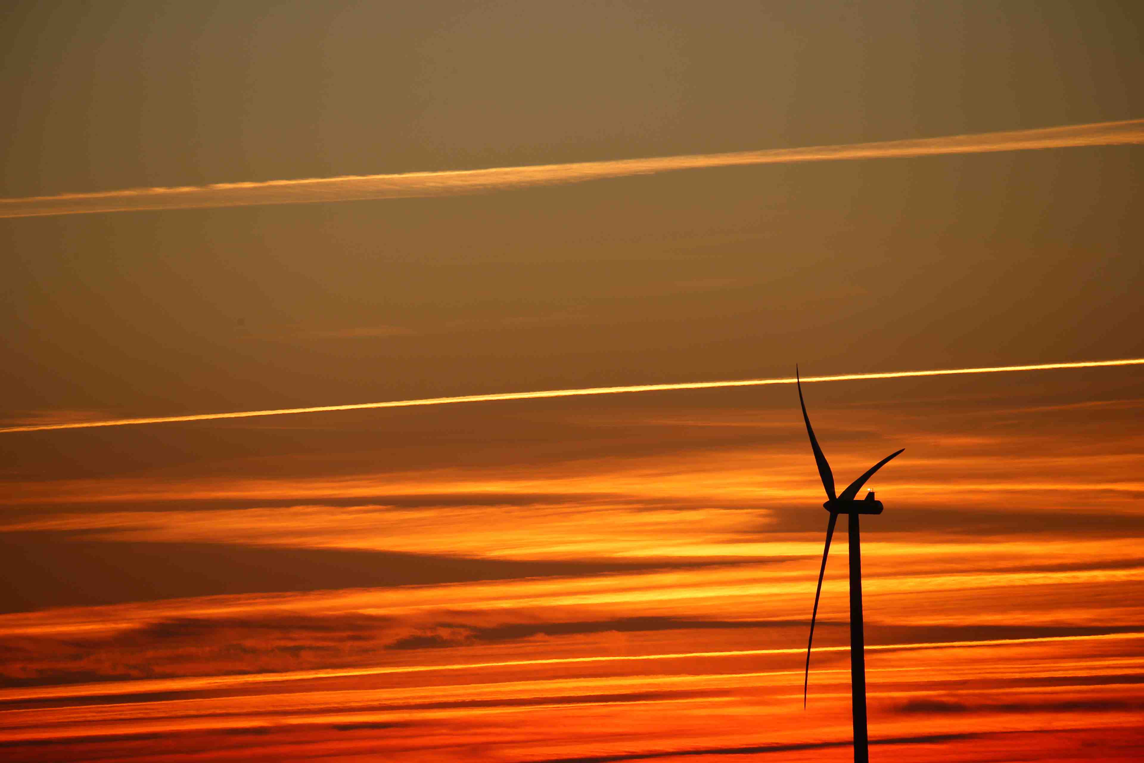 Accord avec edf-chine dans l'eolien pour un milliard d'euros, annonce elysee