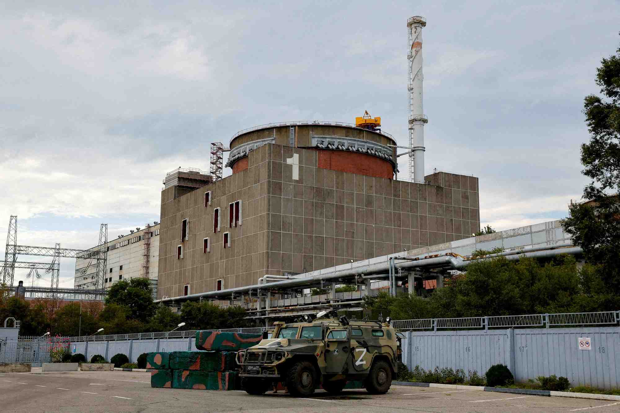 Photo d'archives: une mission de l'aiea visite la centrale nucleaire de zaporijjia