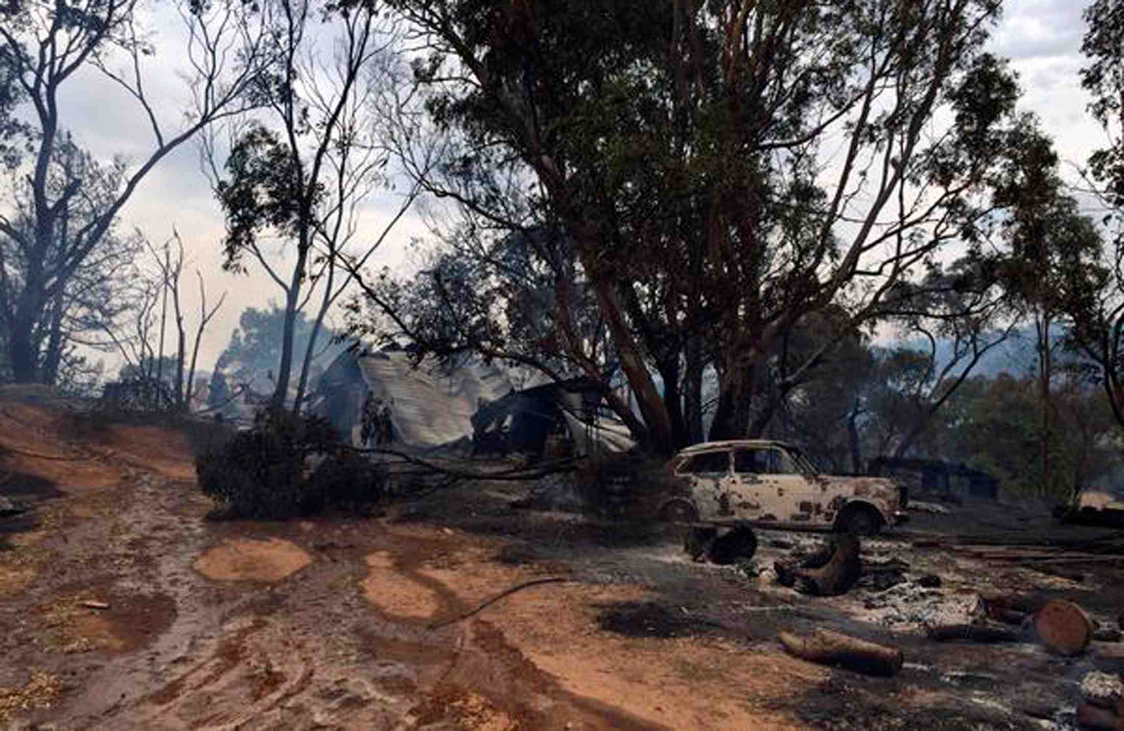 Les pompiers australiens face aux pires incendies en 30 ans