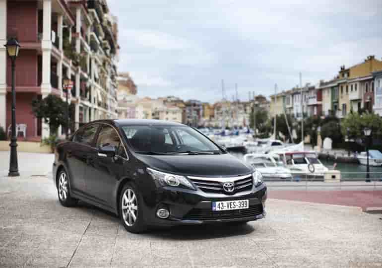 Toyota Avensis 2012
