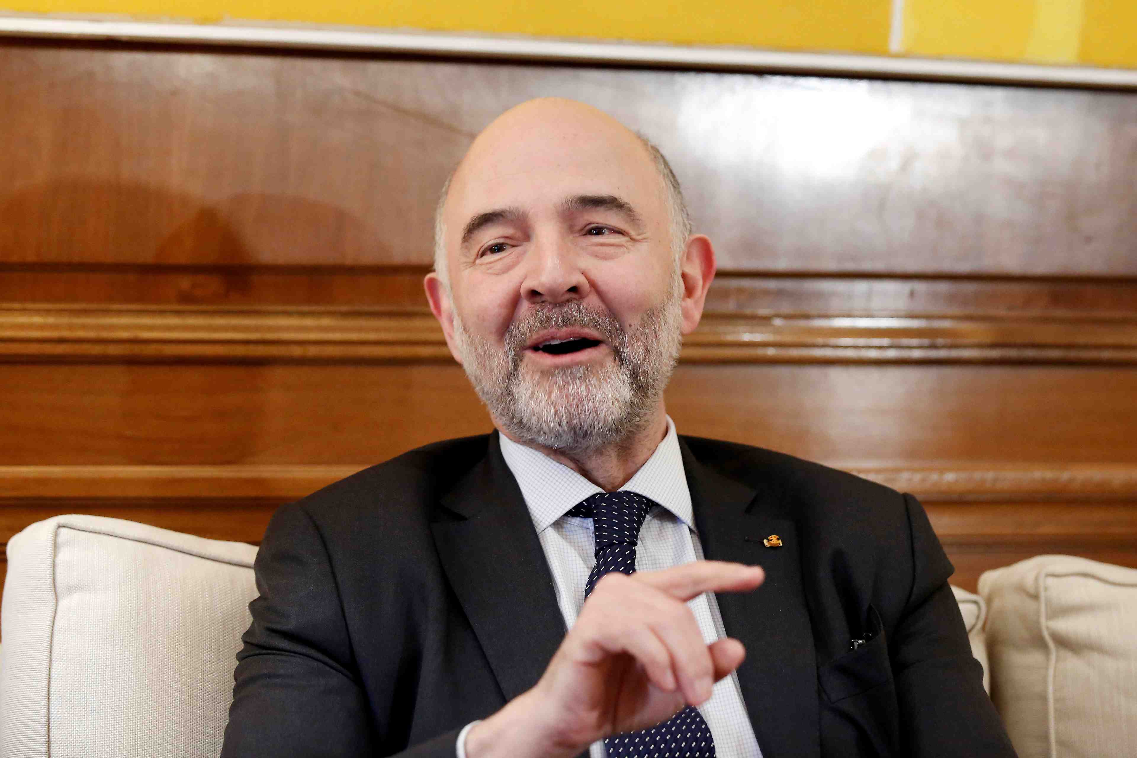 Europeennes: pierre moscovici redoute "une reelle percee populiste"